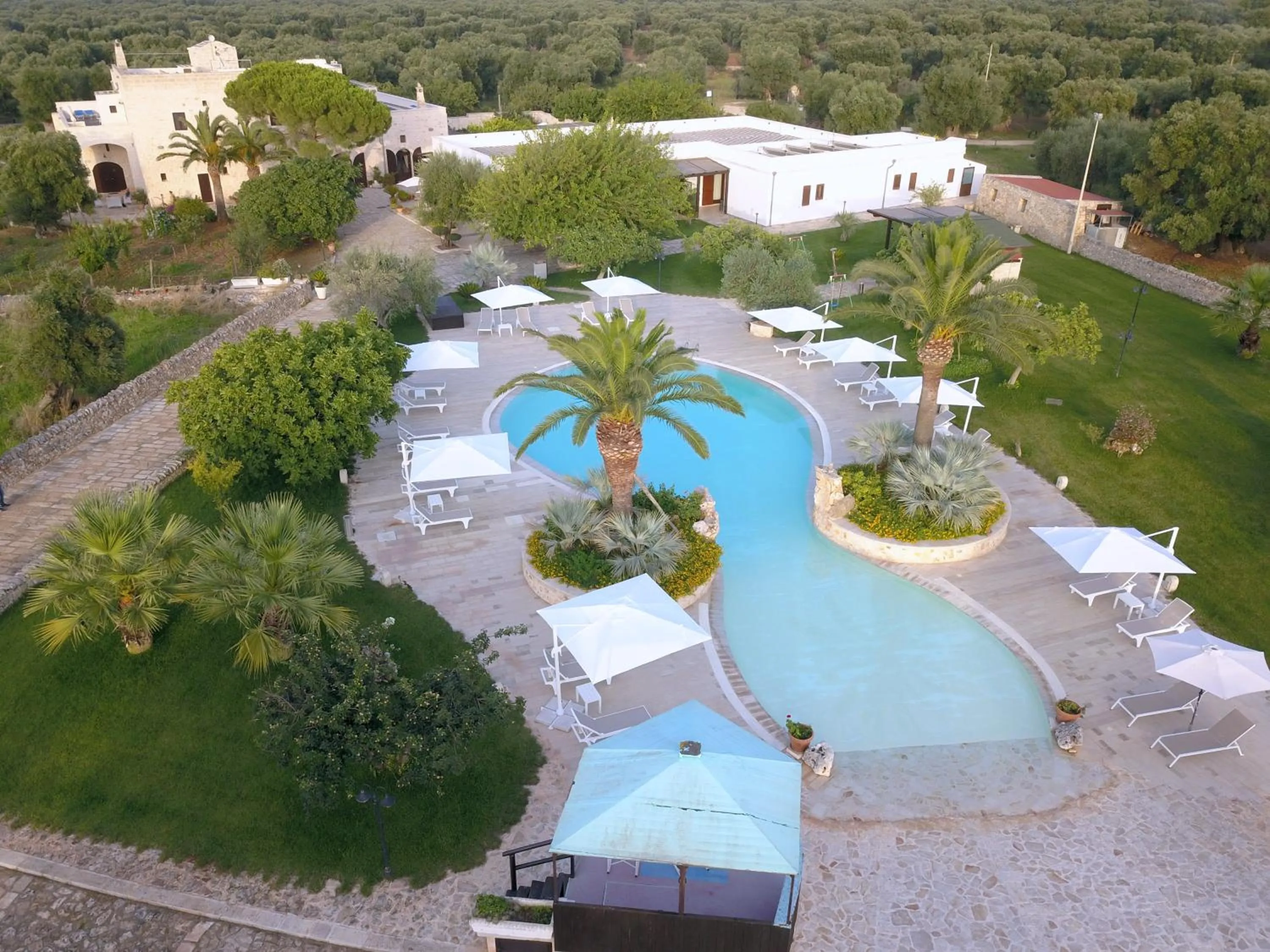 Swimming pool in Masseria Valente