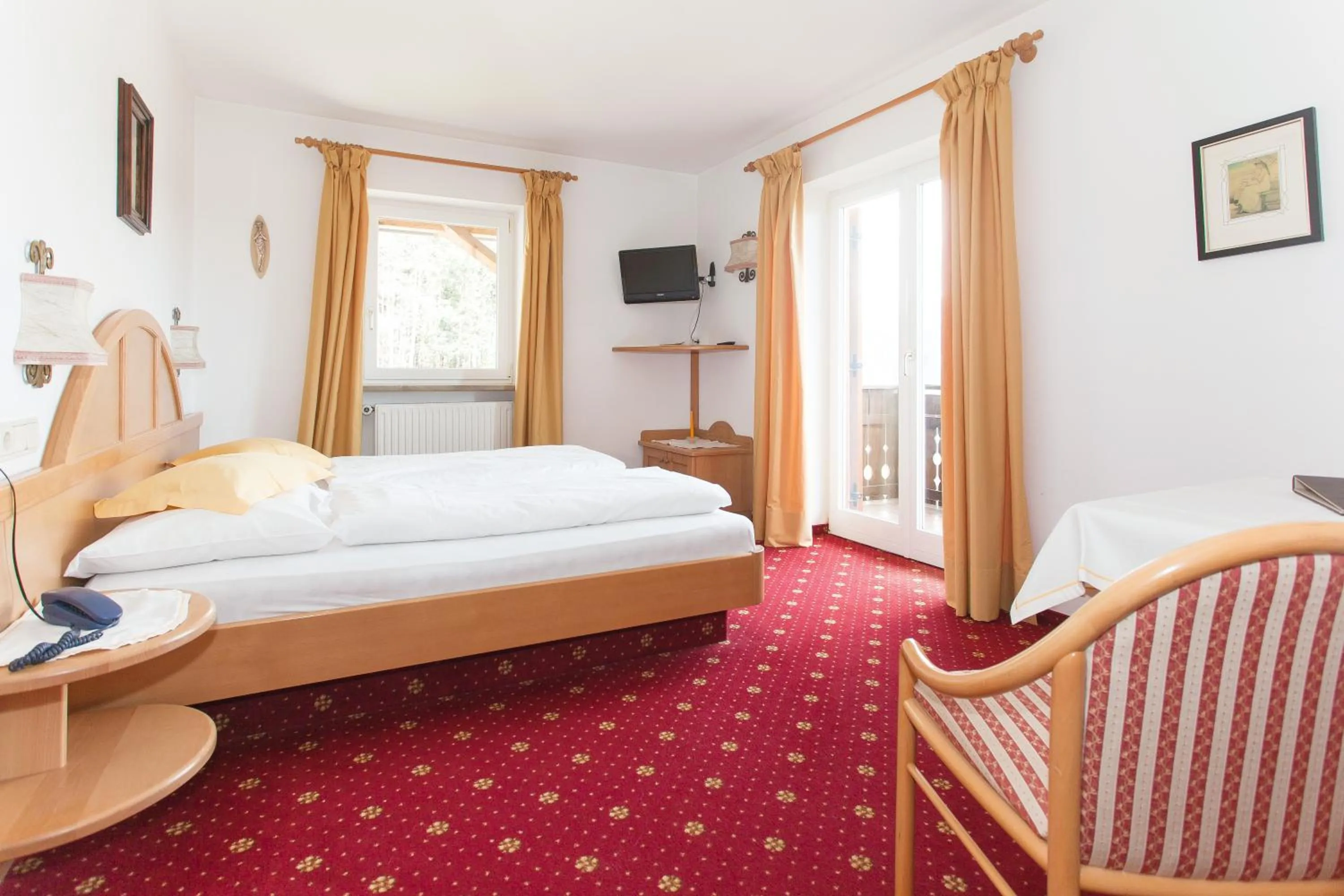 Day, Bed in Hotel Lichtenstern
