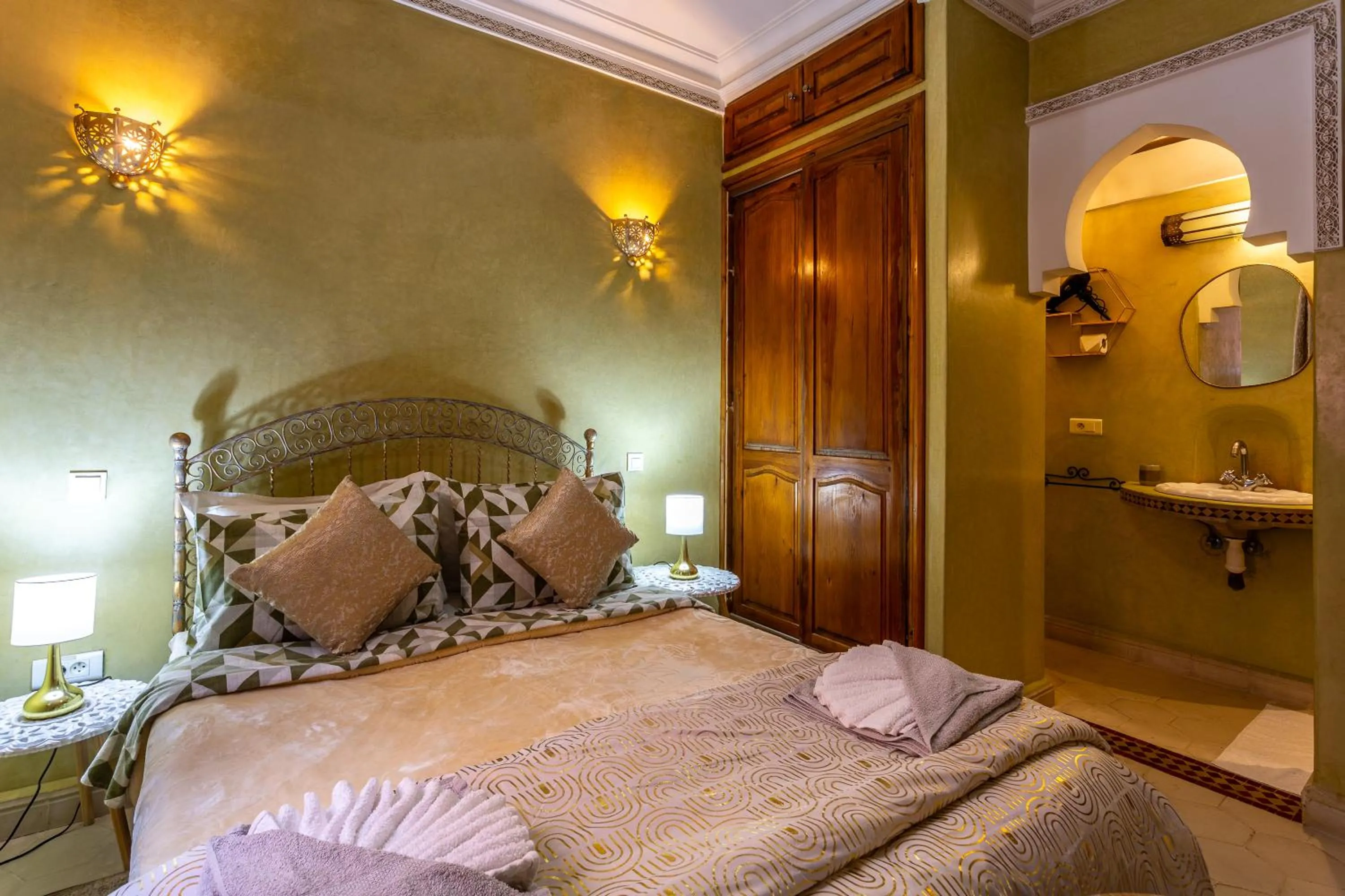 Photo of the whole room, Bed in Riad Bianca Marrakech