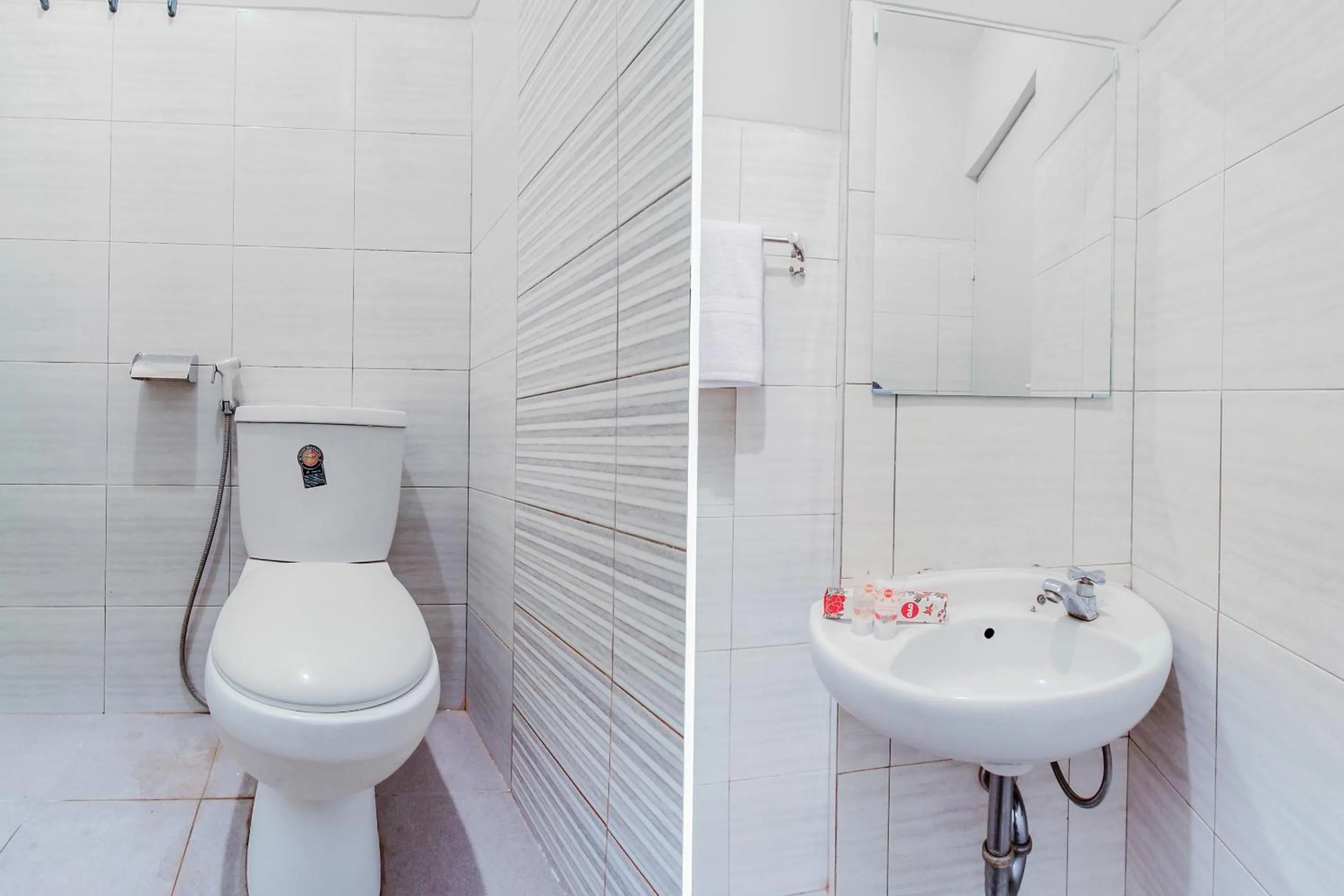 Bathroom in OYO 168 K-15 Residence