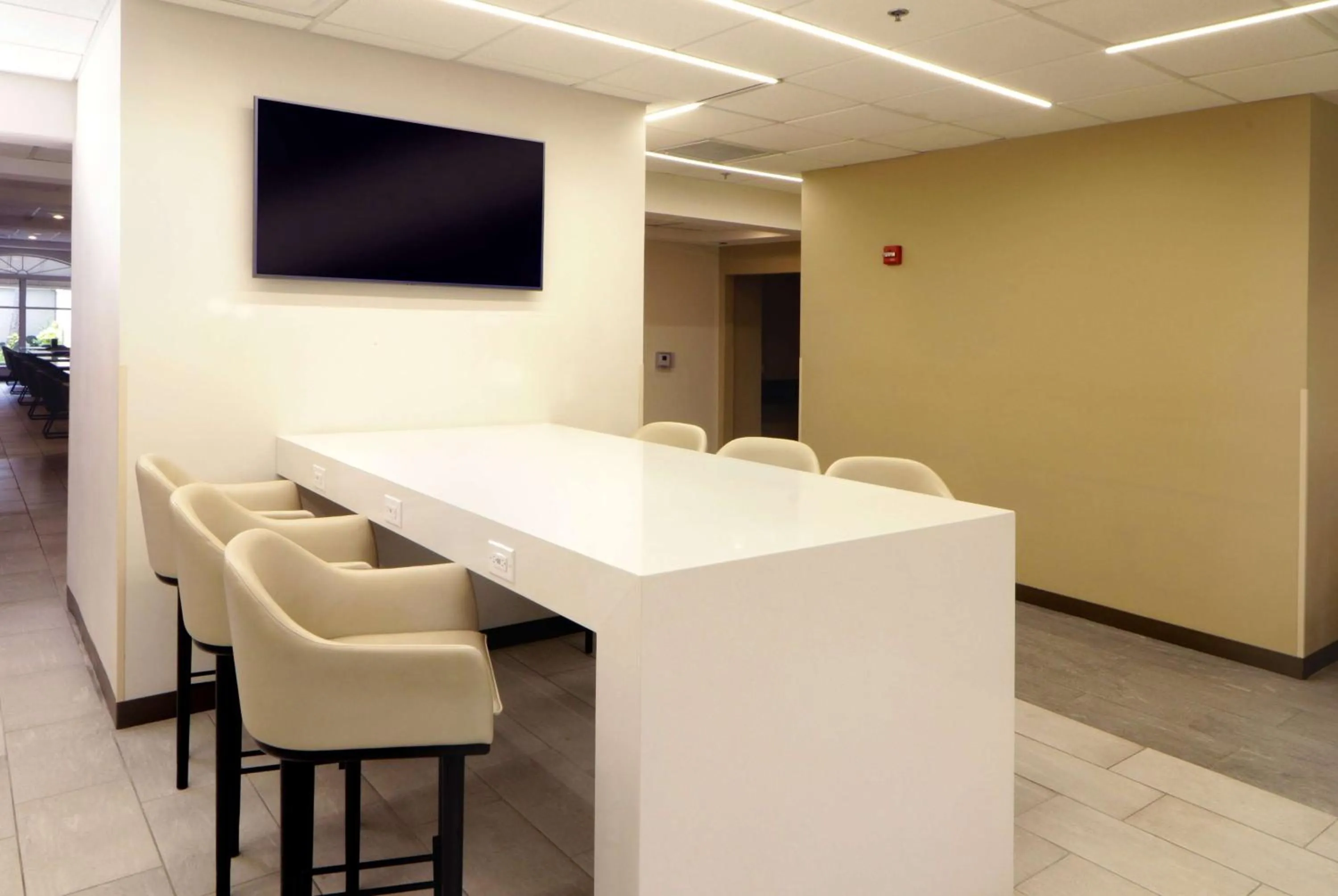 Lobby or reception in Wyndham Garden McAllen at La Plaza Mall