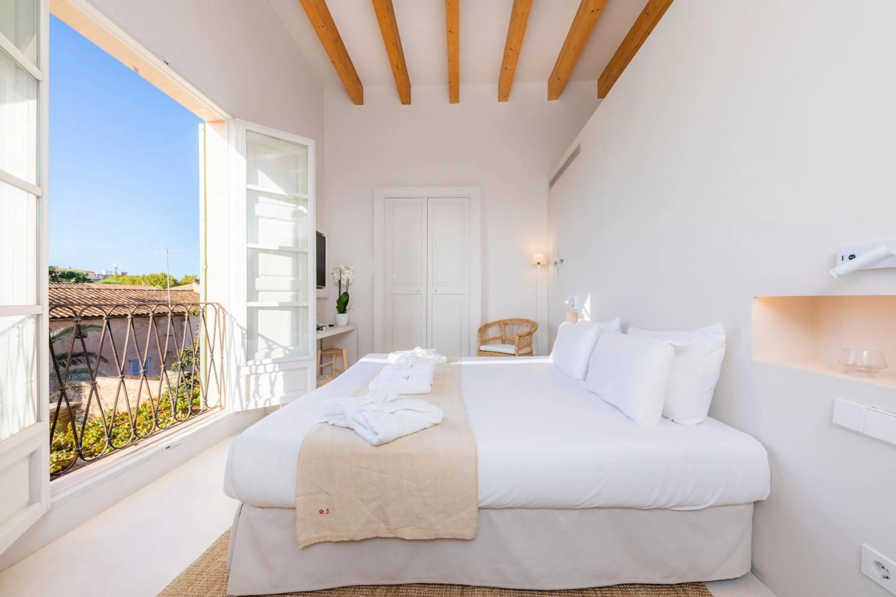 Bed in Yartan Boutique Hotel - Adults Only