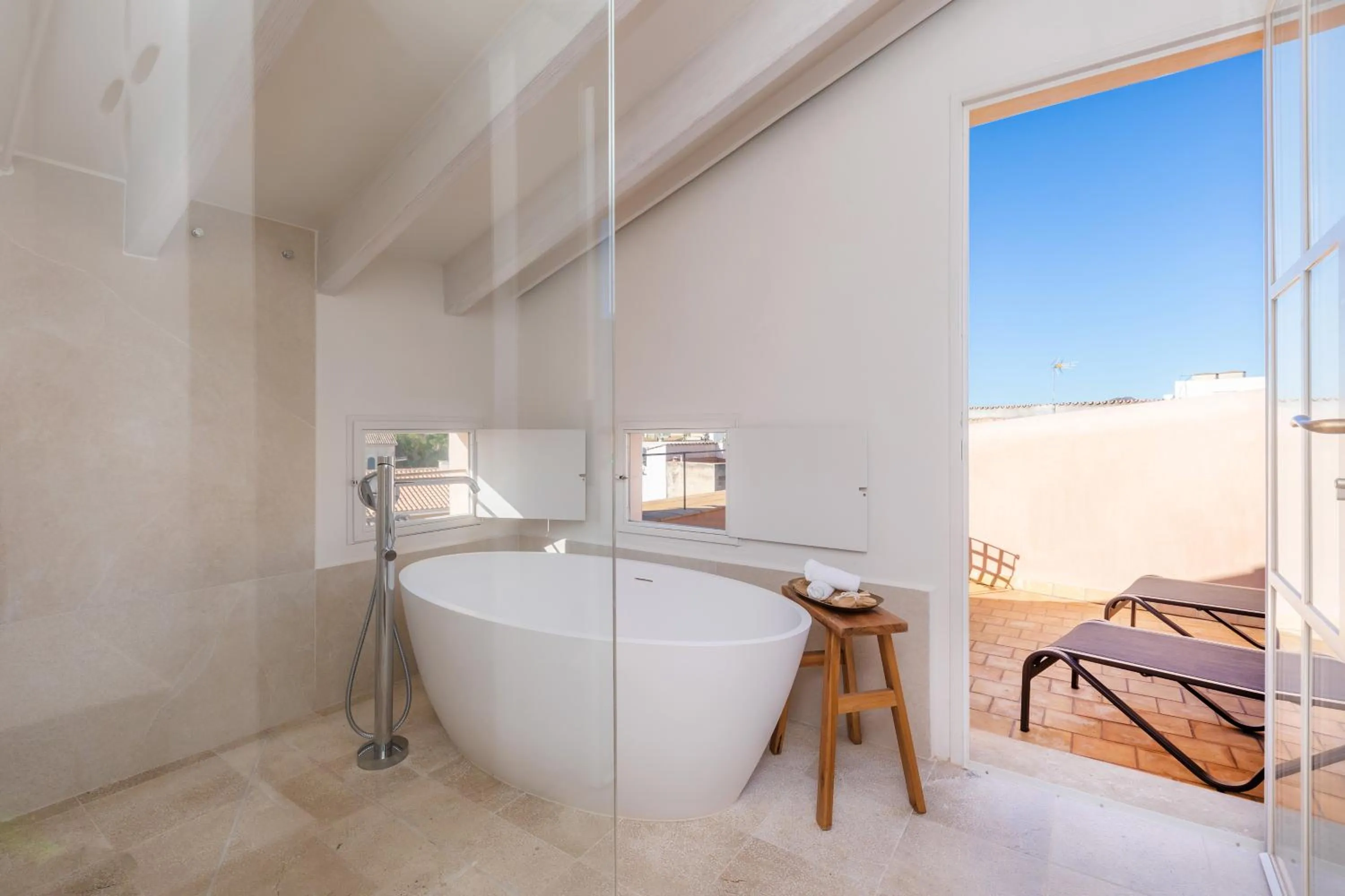 Bathroom, Bed in Yartan Boutique Hotel - Adults Only