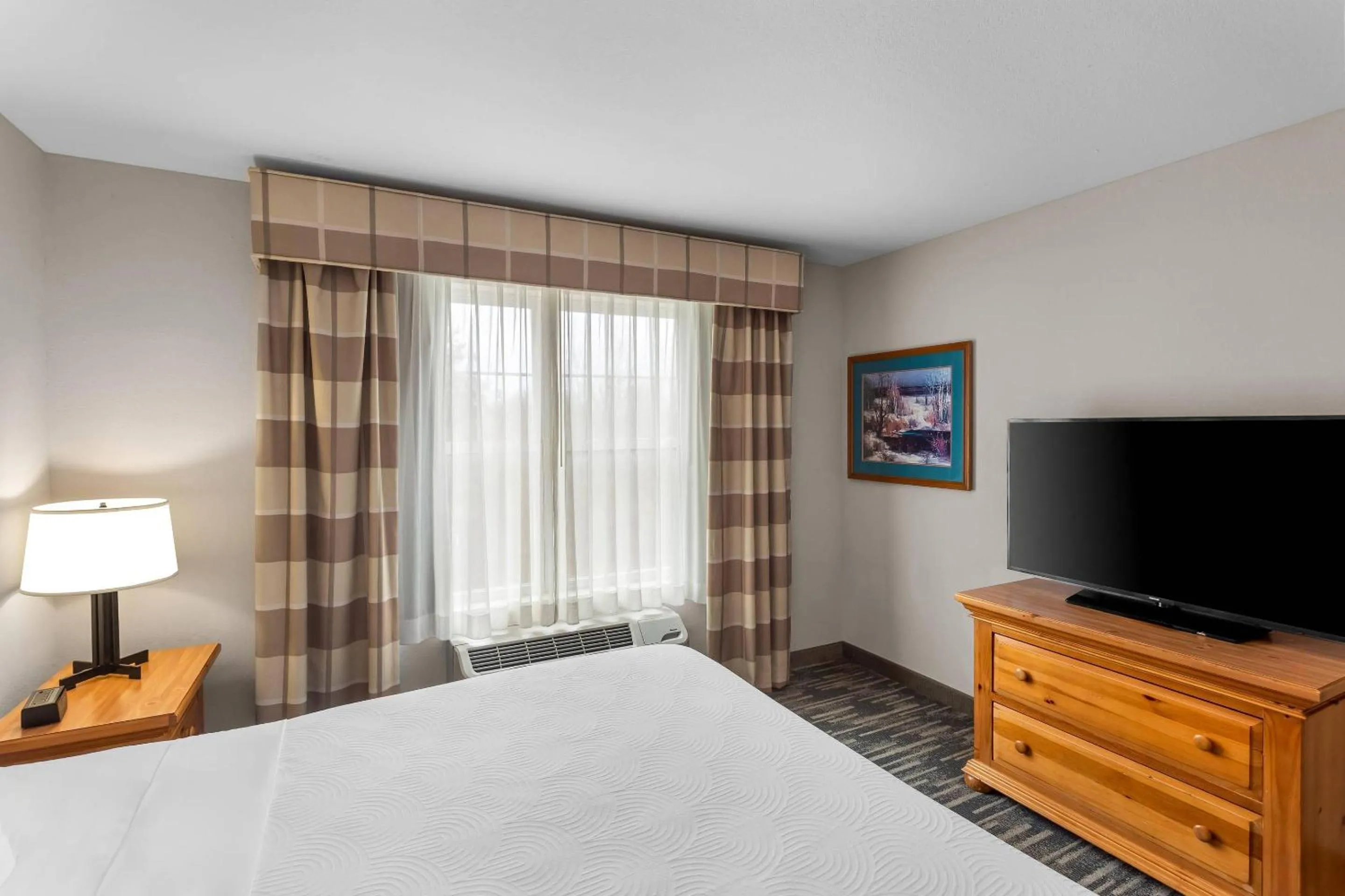 Bedroom, Bed in Country Inn & Suites by Radisson, Beckley, WV