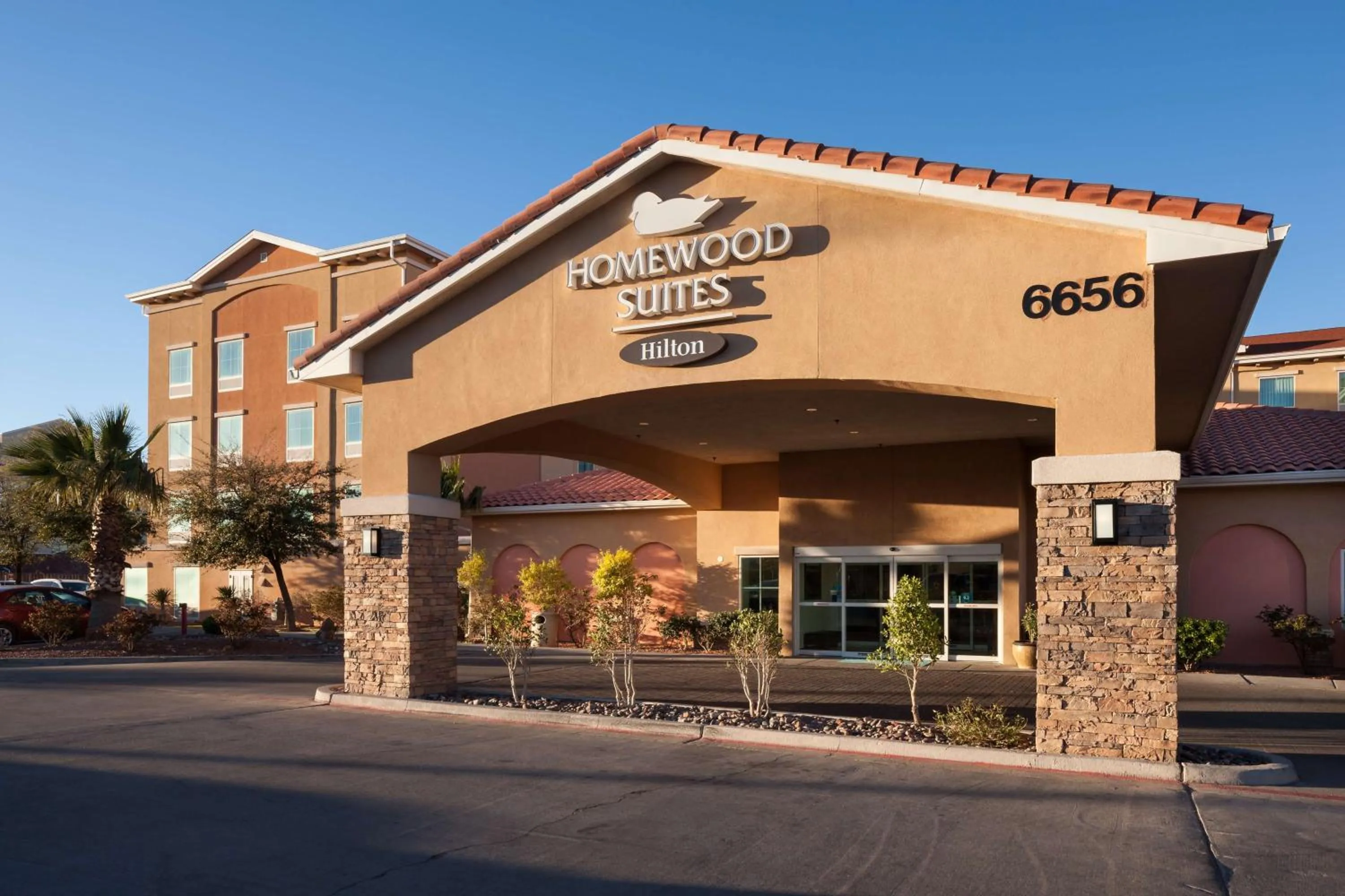 Property building in Homewood Suites by Hilton El Paso Airport