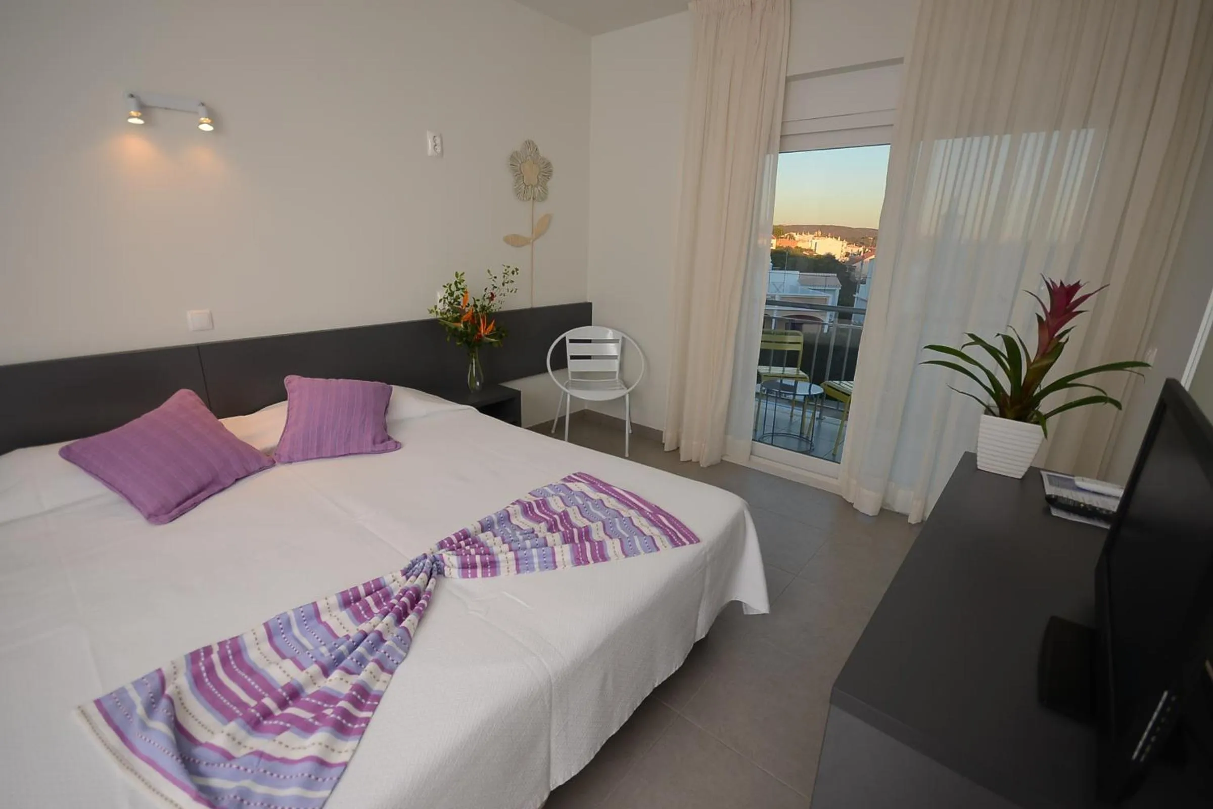 Bed in Boutique & Villas Boliqueime