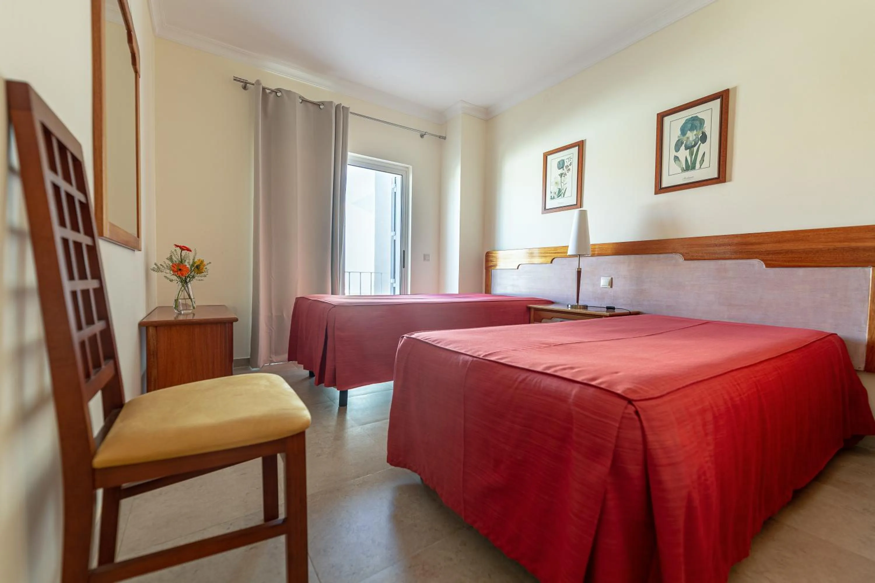 Bedroom, Bed in Boutique & Villas Boliqueime