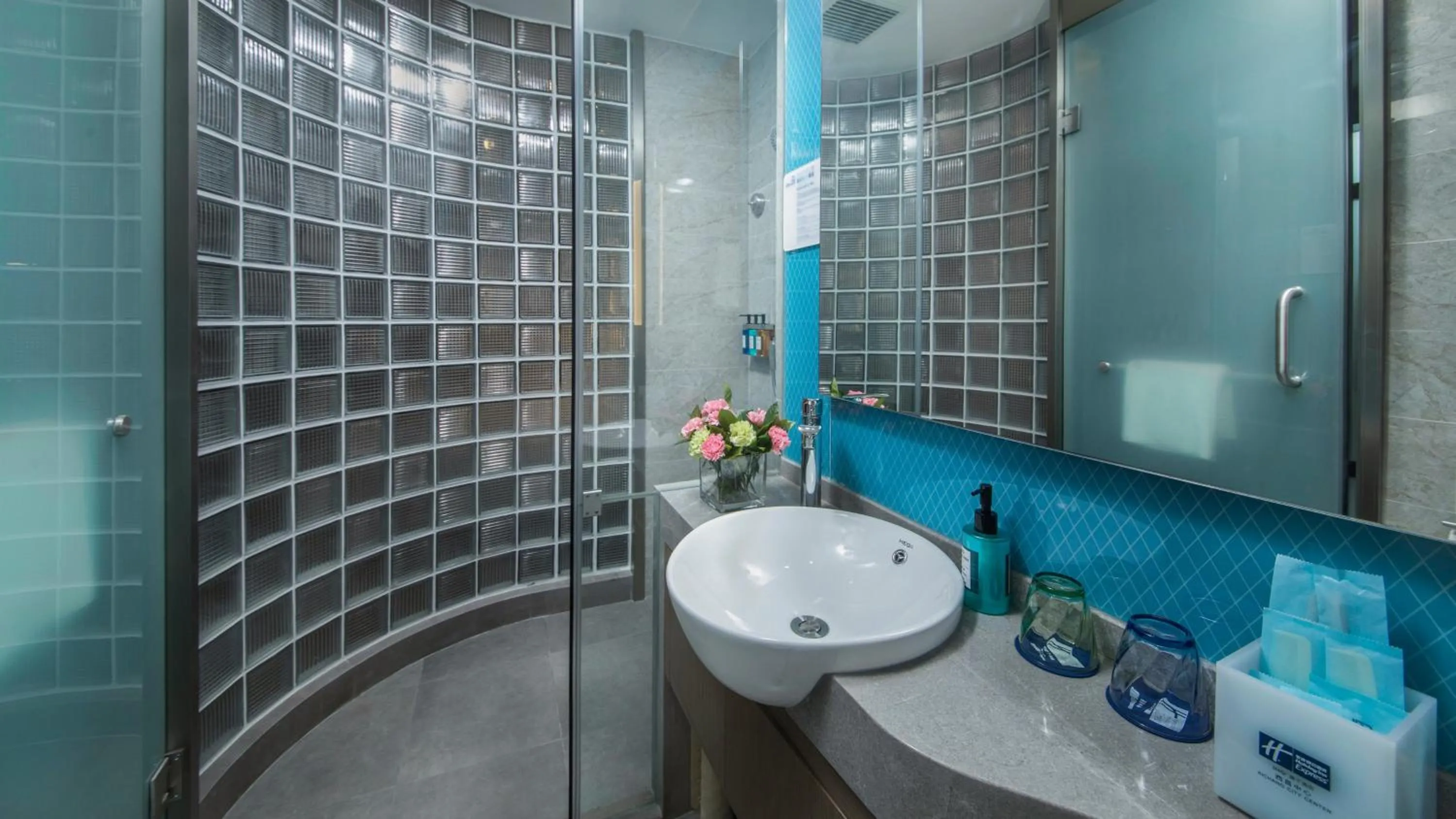 Photo of the whole room in Holiday Inn Express - Xichang City Center by IHG