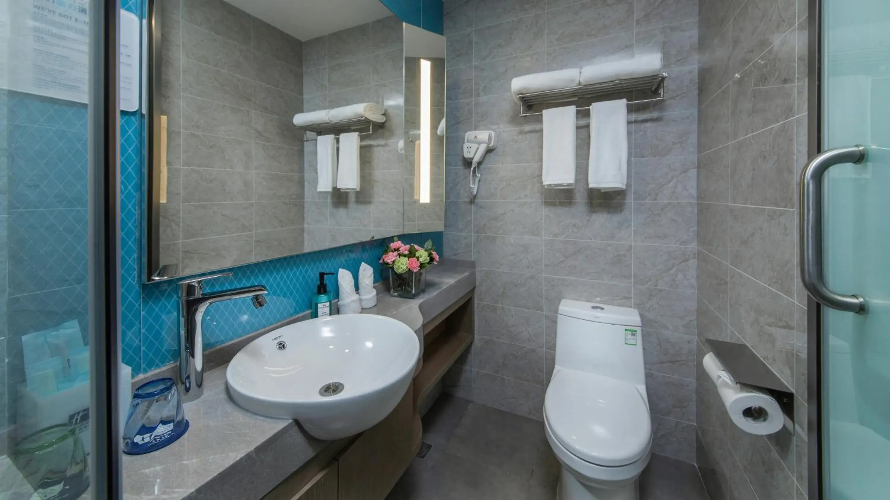 Standard Room with Two Single Beds in Holiday Inn Express - Xichang City Center by IHG Standard Room with Two Single Beds in Holiday Inn Express - Xichang City Center by IHG