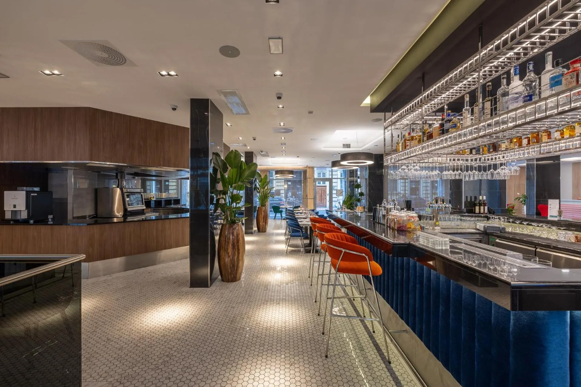 Lounge or bar in Silver Crown Hotel & Residence, Palace Quarter