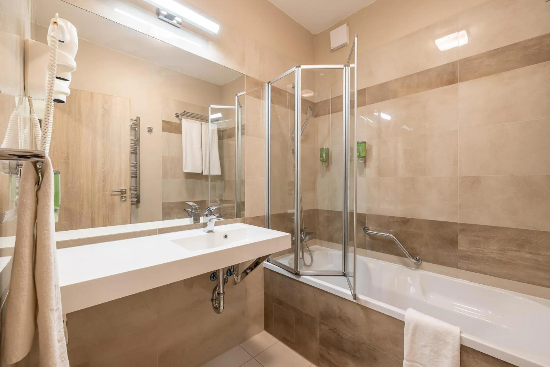 Bathroom in Silver Crown Hotel & Residence, Palace Quarter