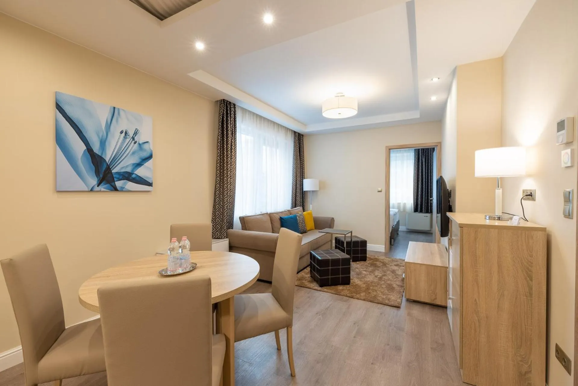 Living room in Silver Crown Hotel & Residence, Palace Quarter
