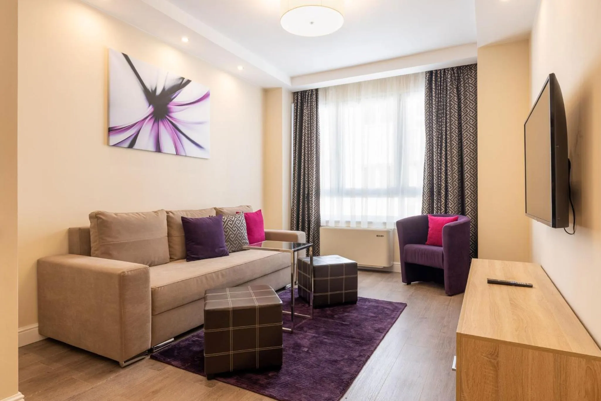 Living room in Silver Crown Hotel & Residence, Palace Quarter