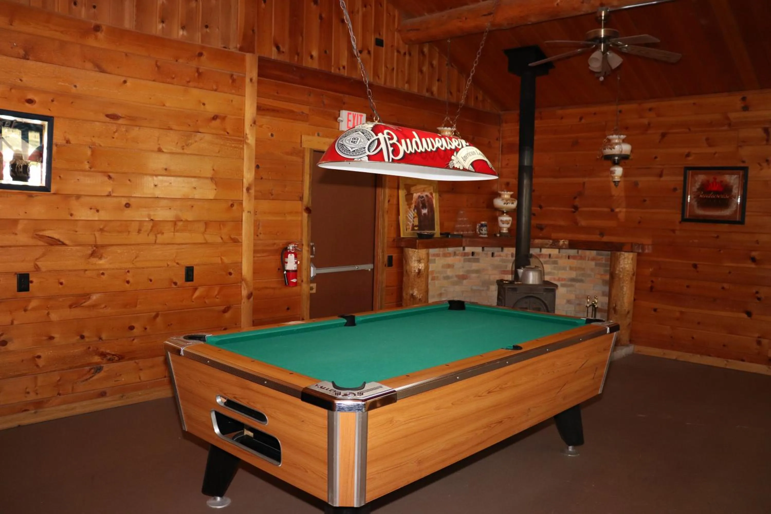 Yellowstone Valley Inn