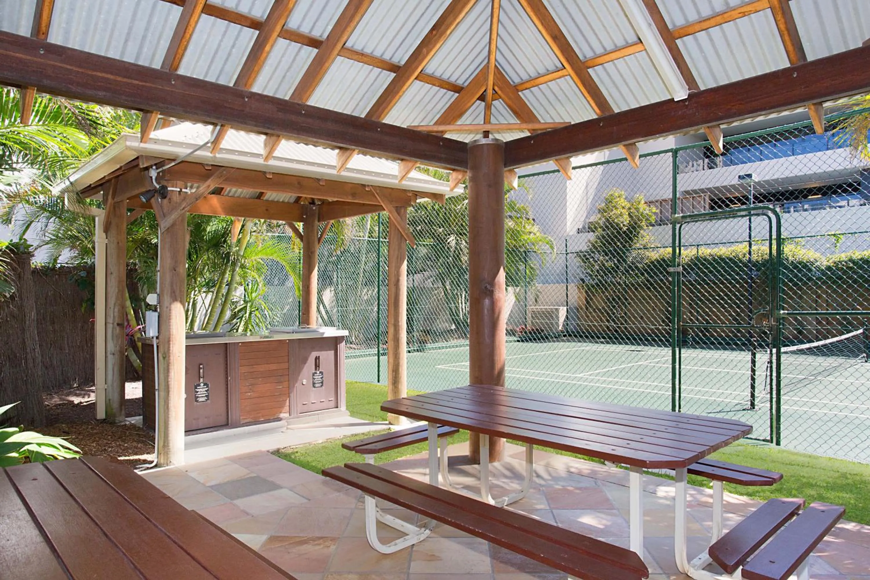 BBQ facilities in Voyager Resort