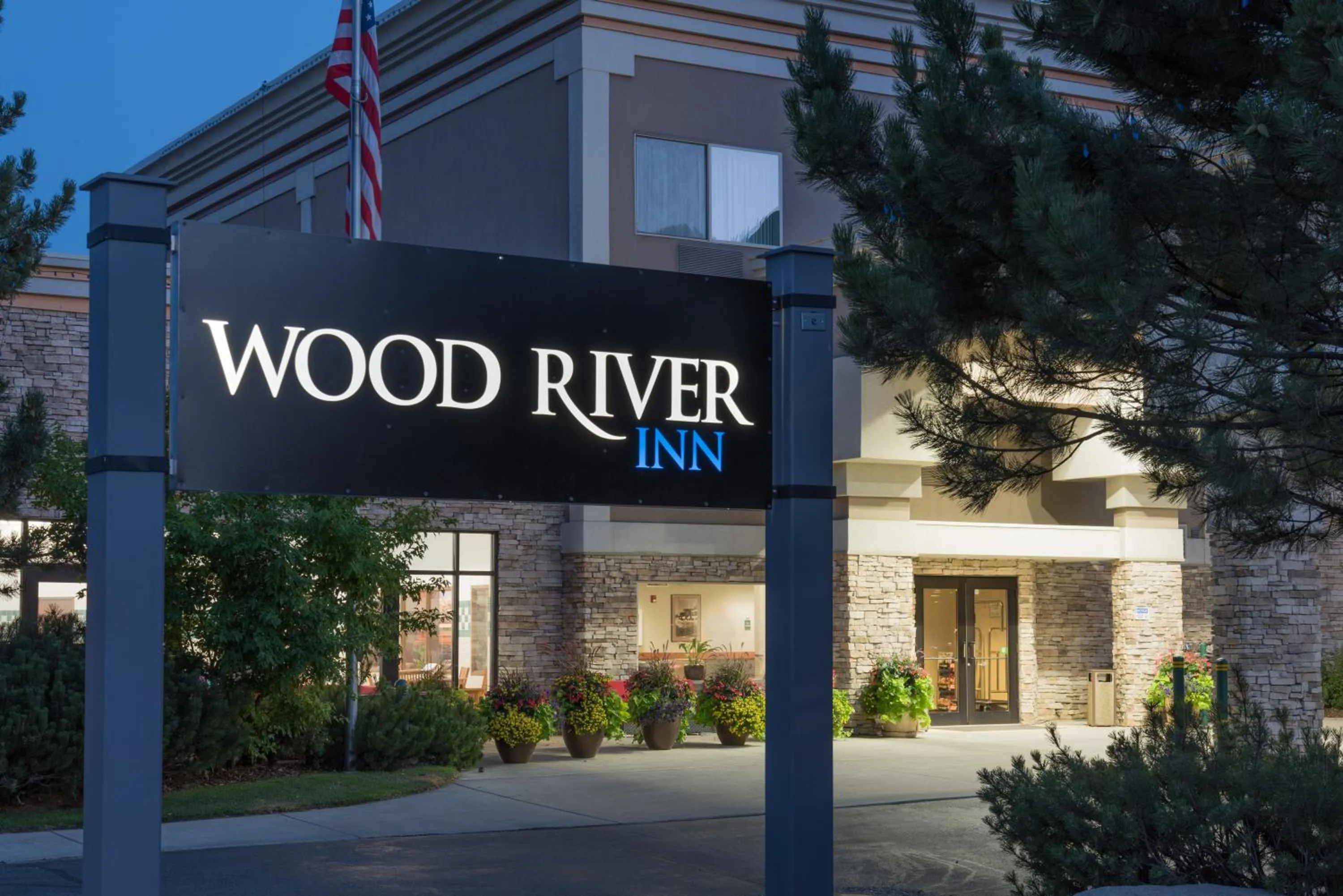 Facade/entrance in Wood River Inn & Suite