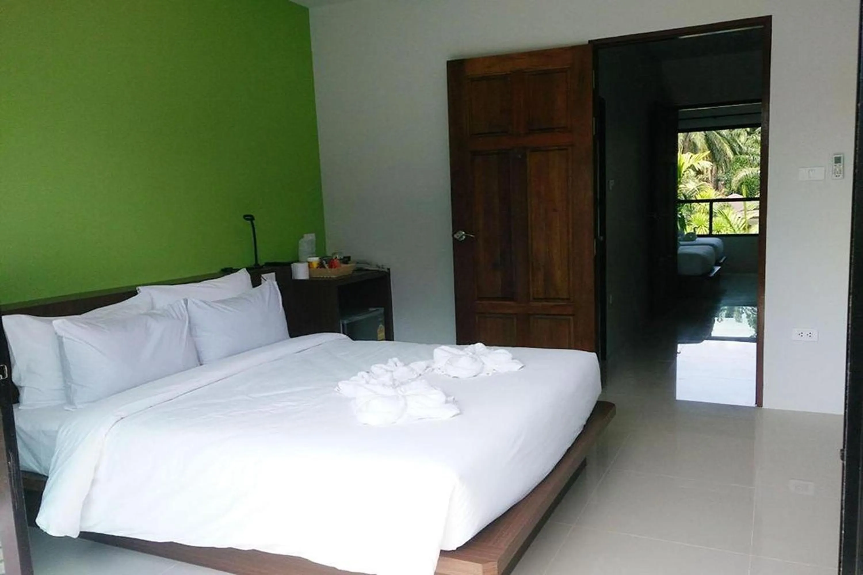 Bed in Friendly Hotel Krabi