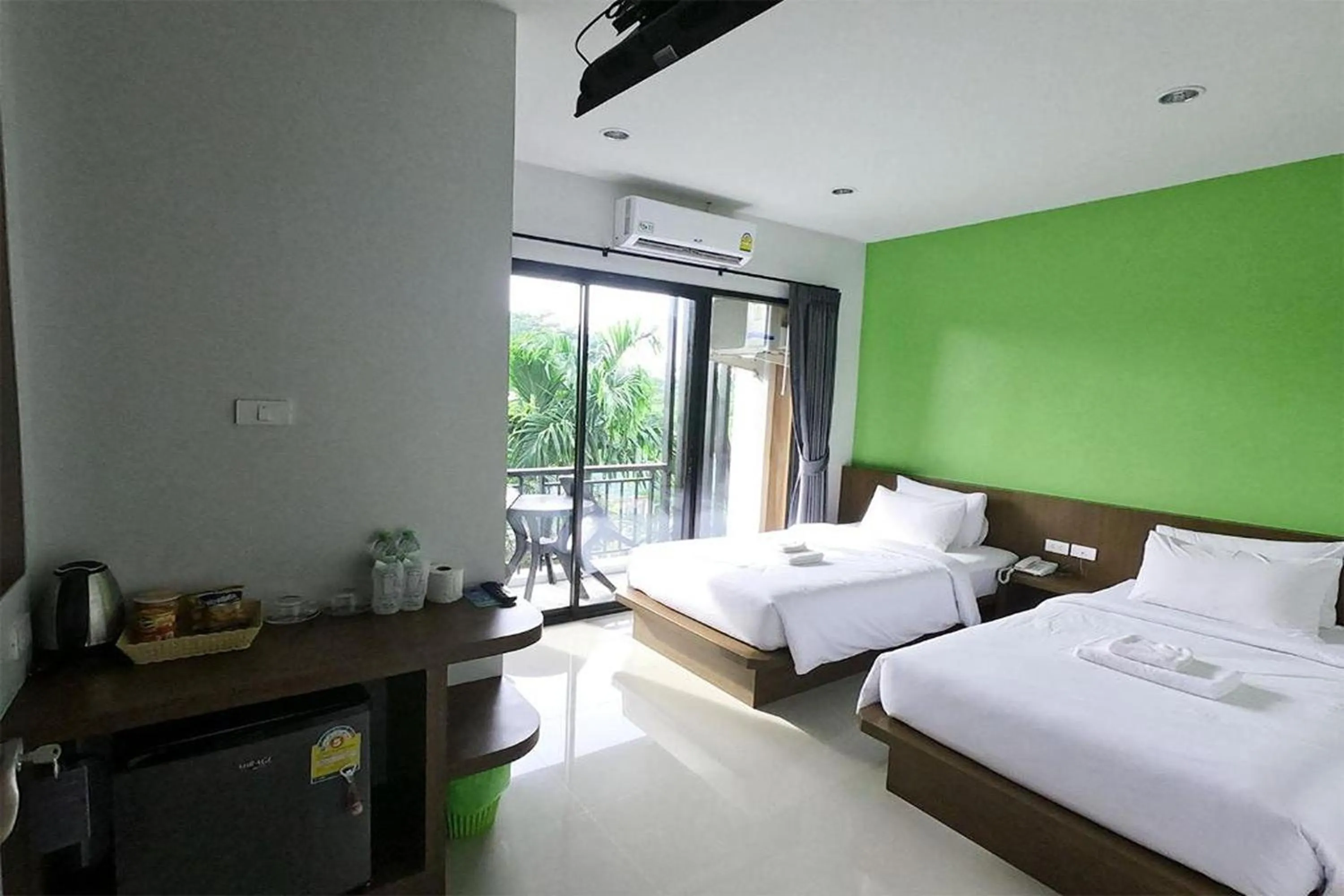 Photo of the whole room, Bed in Friendly Hotel Krabi