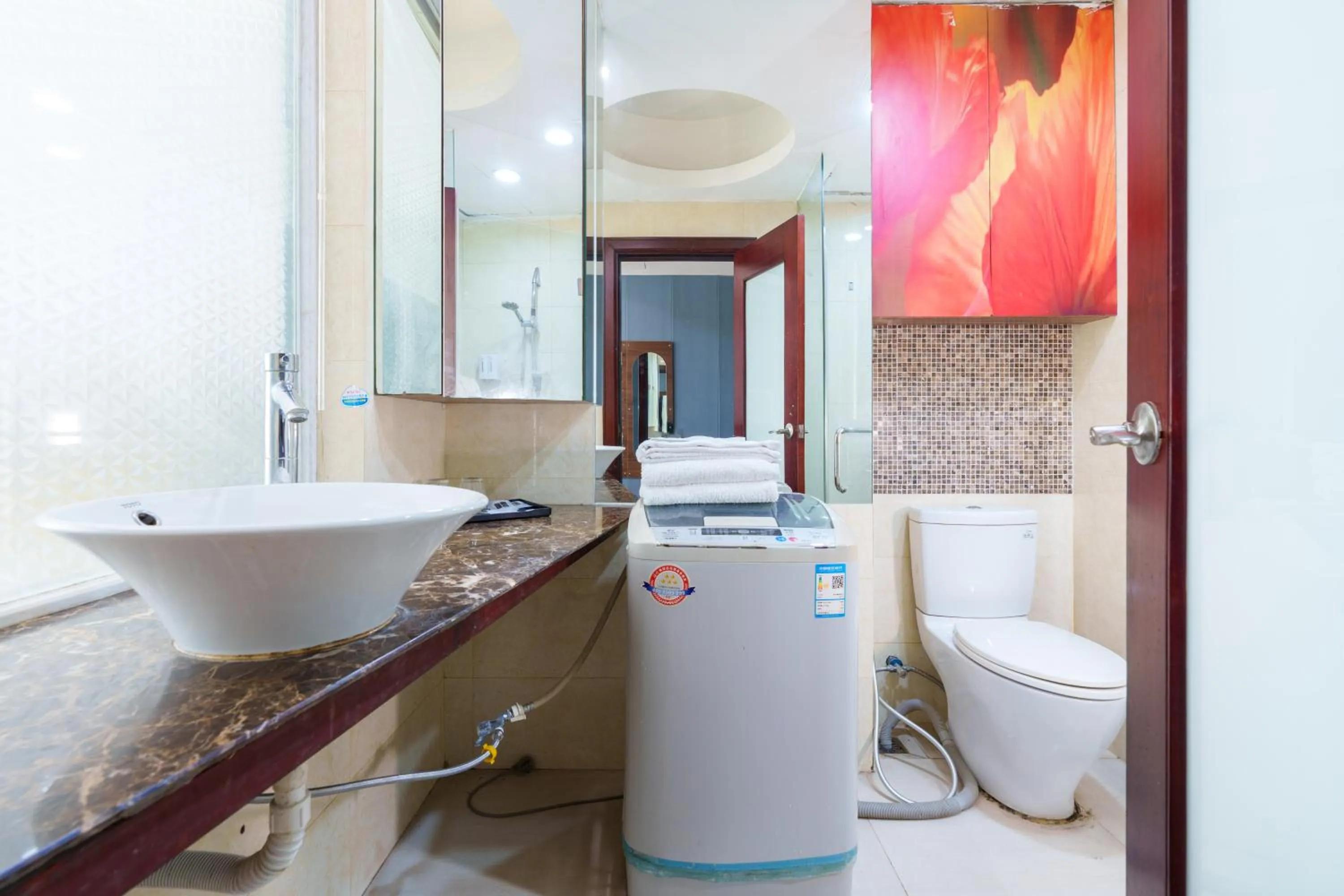 Toilet in Sunny International Apartment From Beijing Road