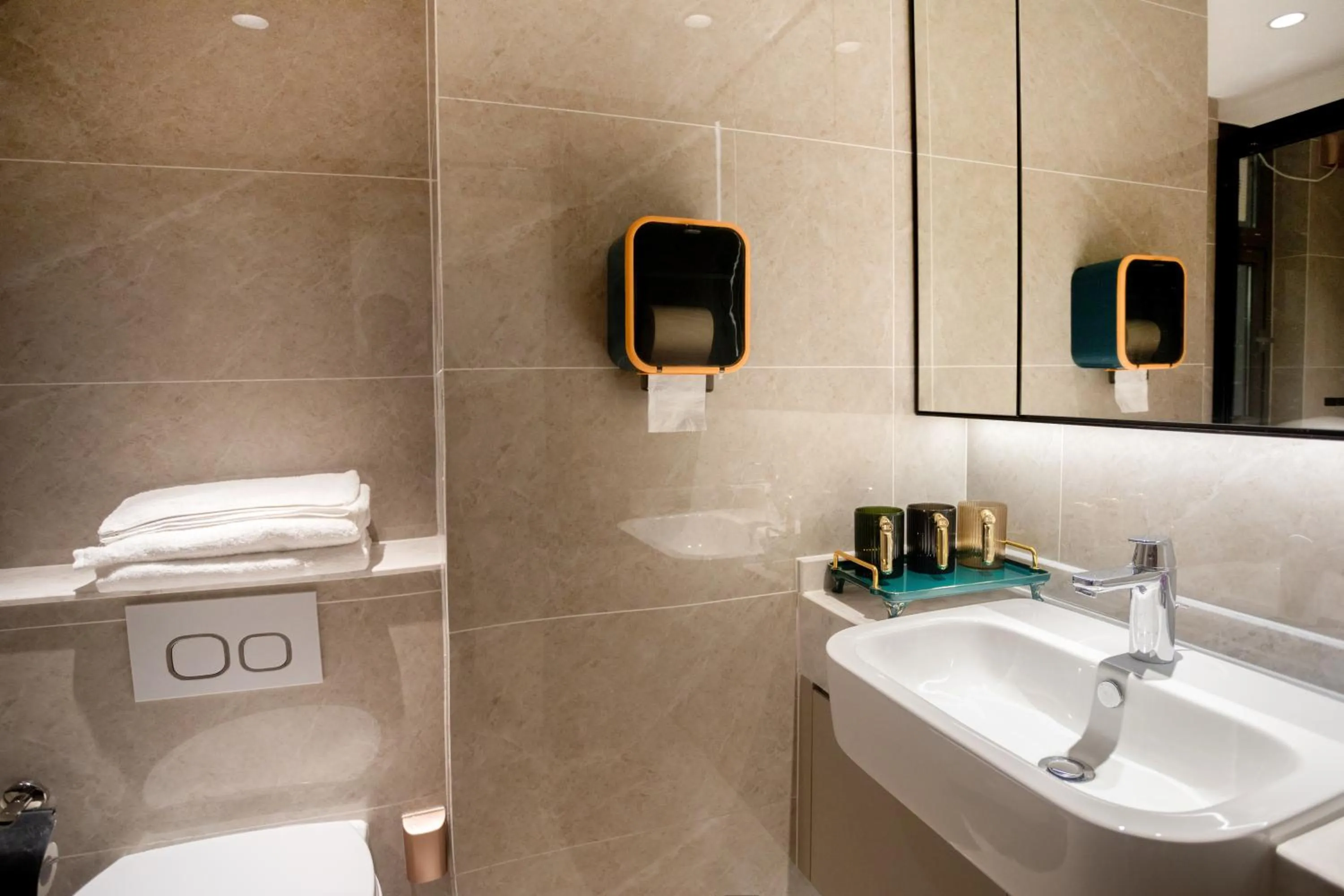 Toilet in Sunny International Apartment From Beijing Road