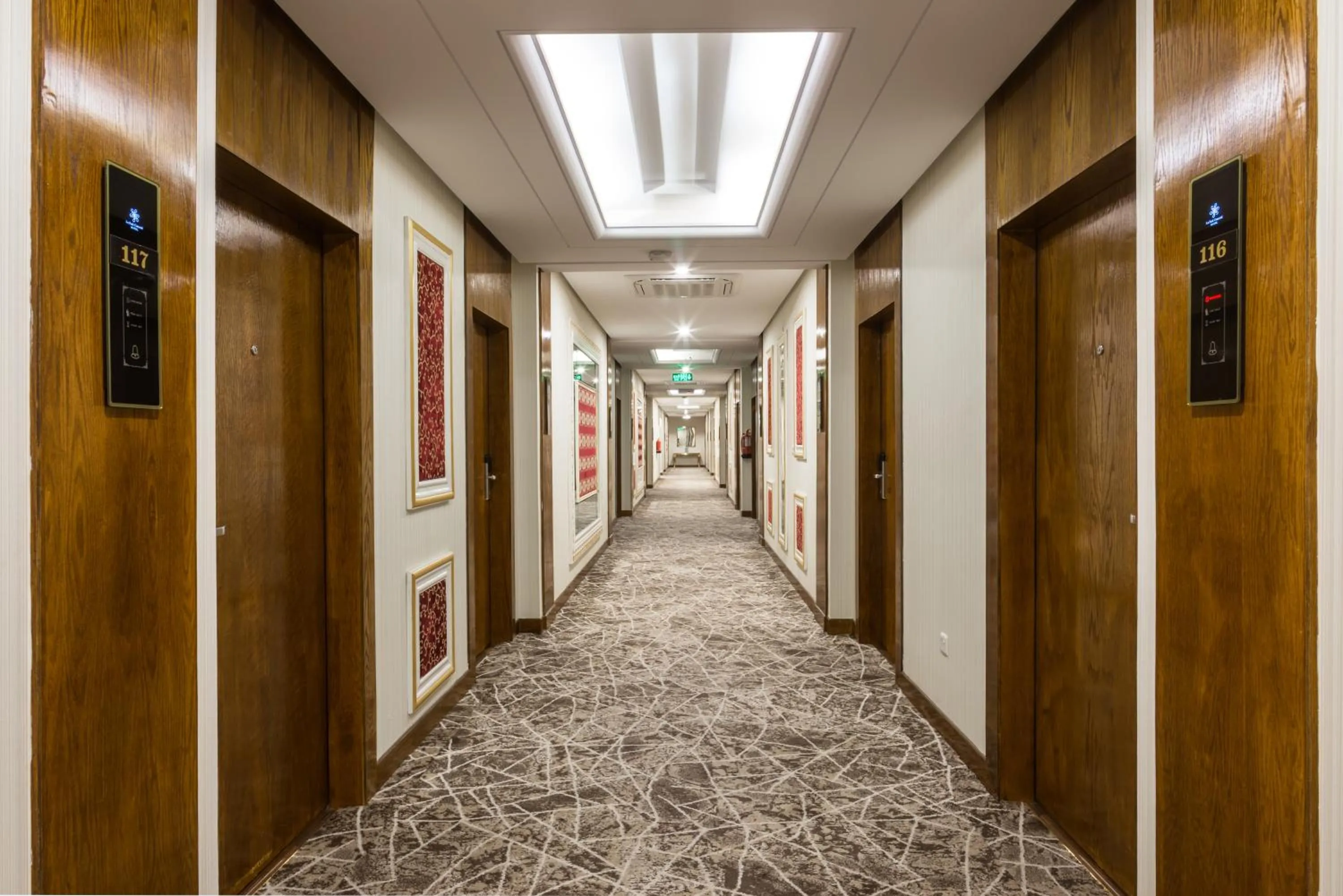 Le Park Concord Hotel