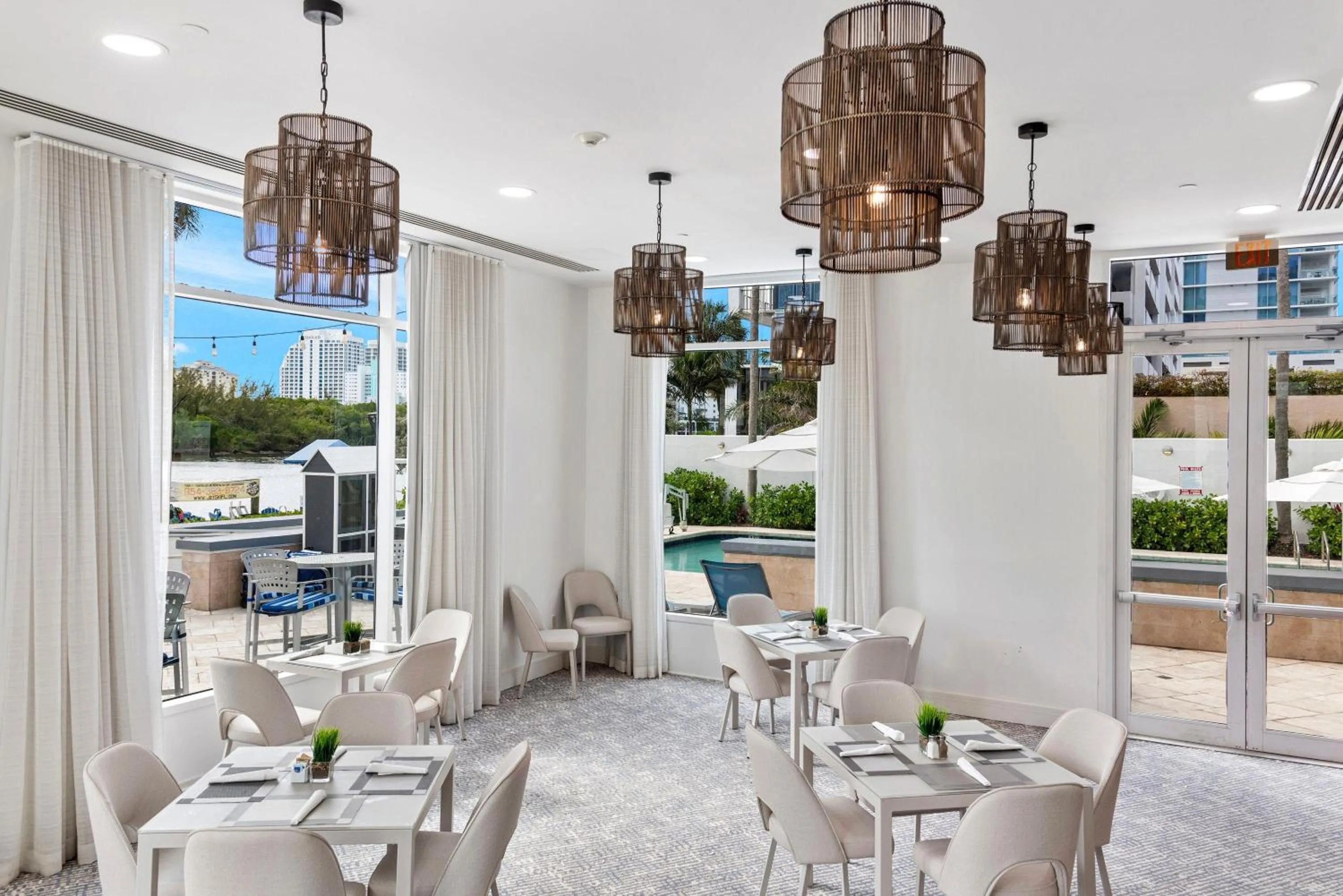 Restaurant/places to eat in GALLERY One - A DoubleTree Suites by Hilton Hotel