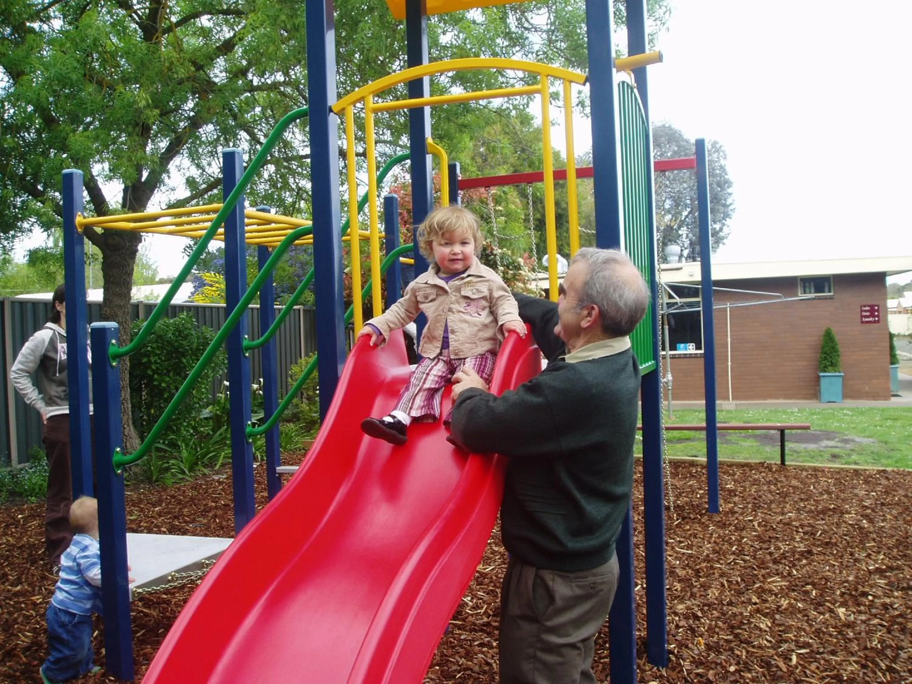 Children play ground in Lake Hamilton Motor Village and Caravan Park
