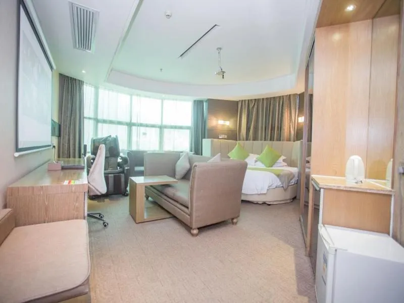 Seating Area in Greentree Alliance Shenzhen Shekou Sea World Hotel