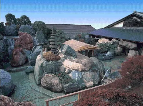 Hot Spring Bath in Beautiful Japanese Garden Kagetsu