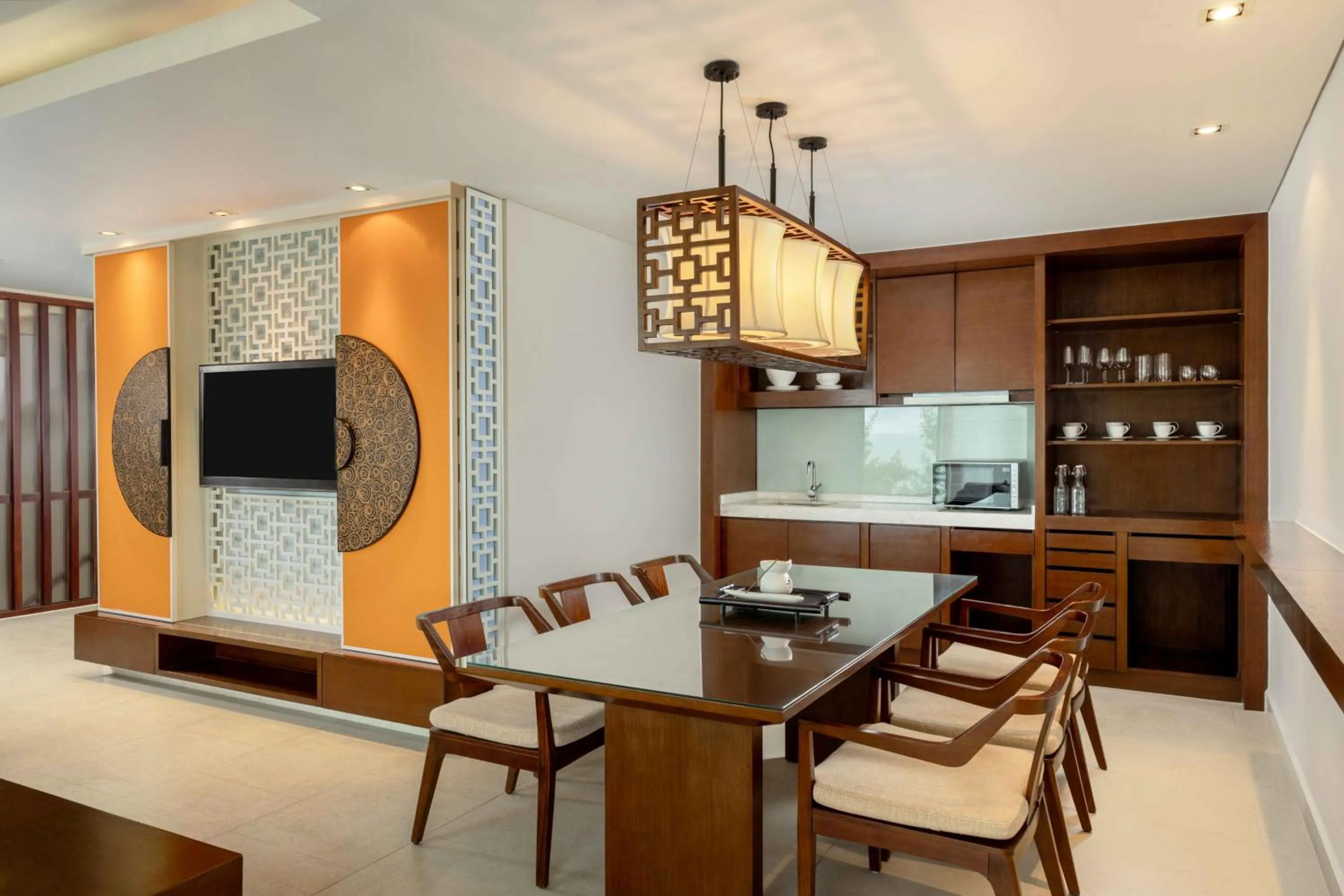 TV and multimedia in Angsana Lang Co