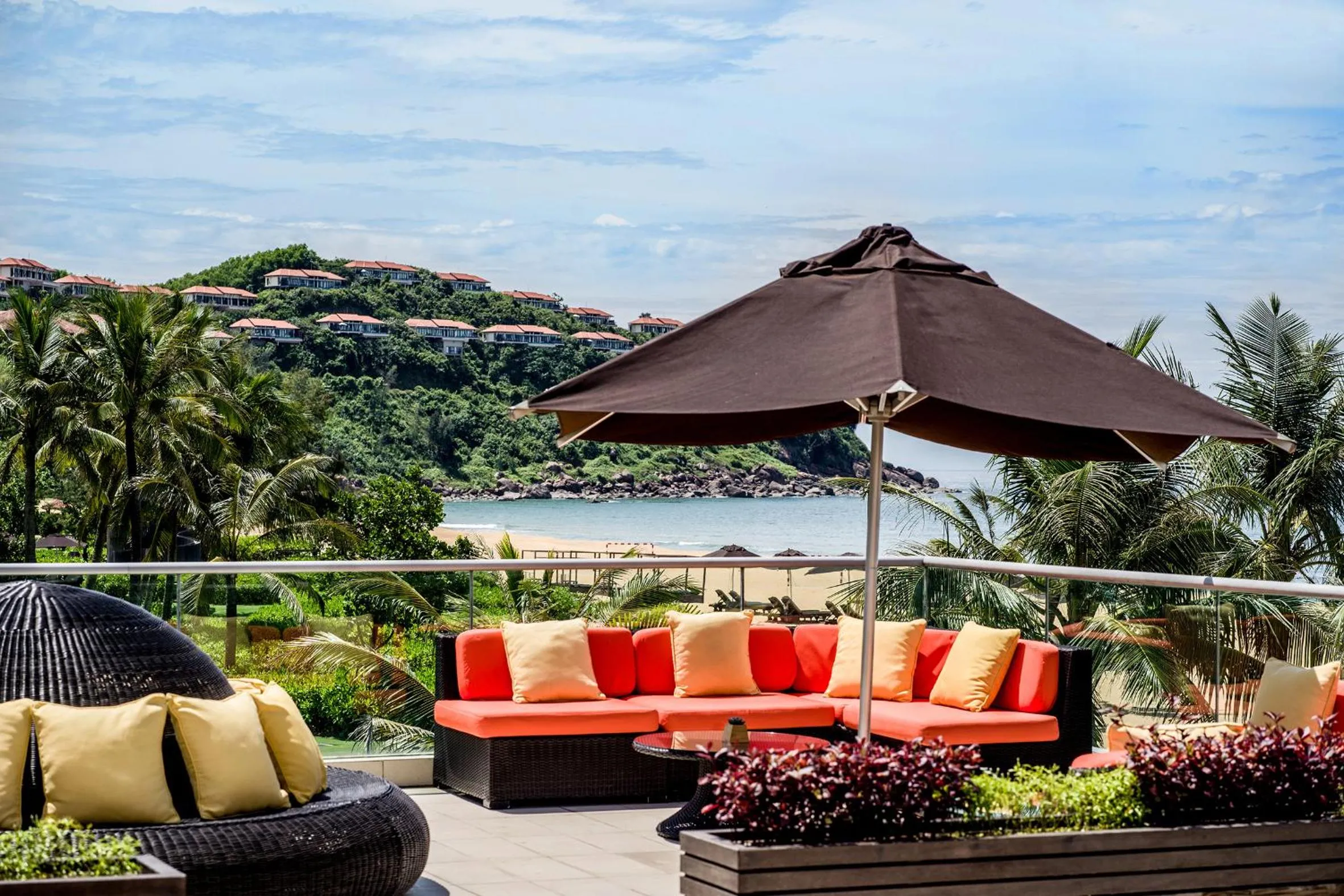 Lounge or bar in Angsana Lang Co