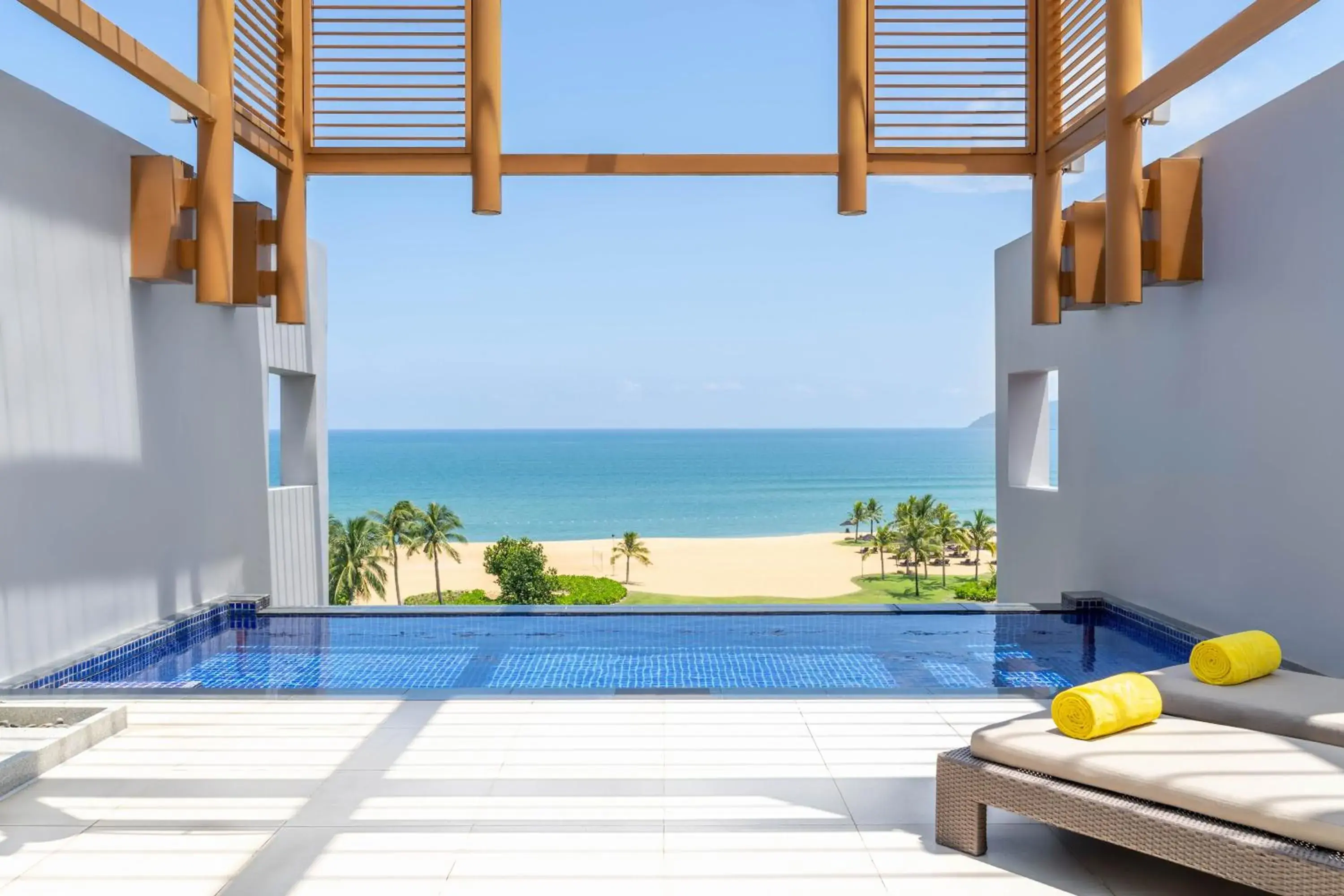 Seaview Two Bedroom Suite with Private Pool in Angsana Lang Co Seaview Two Bedroom Suite with Private Pool in Angsana Lang Co