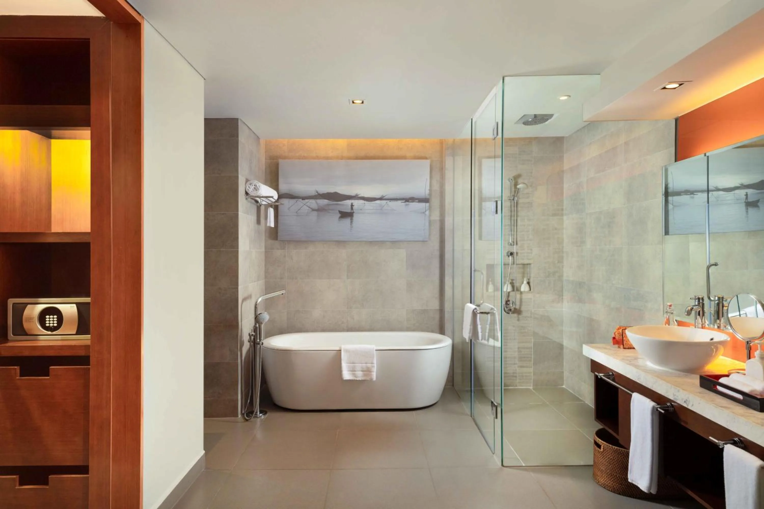 Shower in Angsana Lang Co