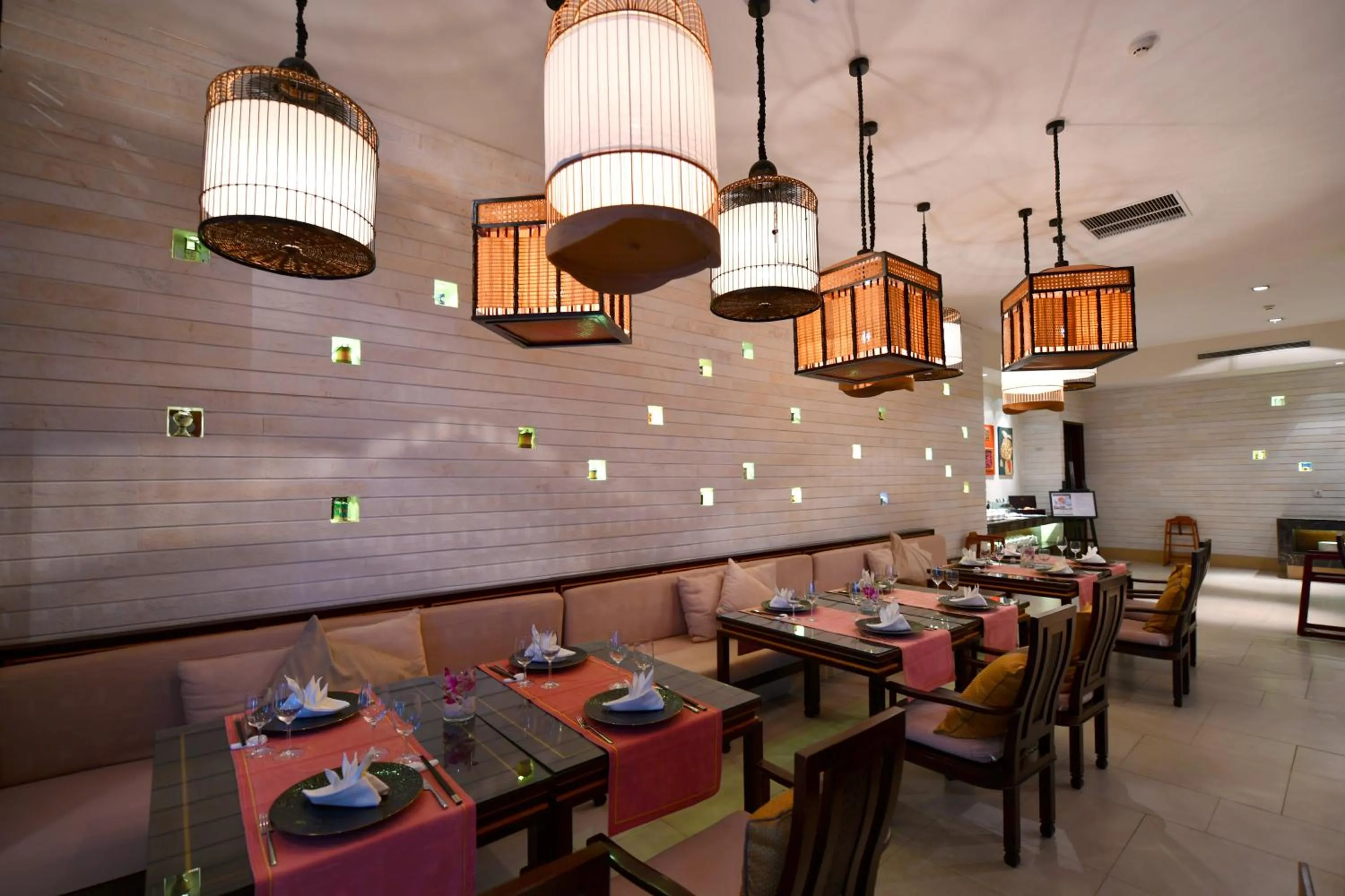 Restaurant/places to eat in Banyan Tree Lang Co