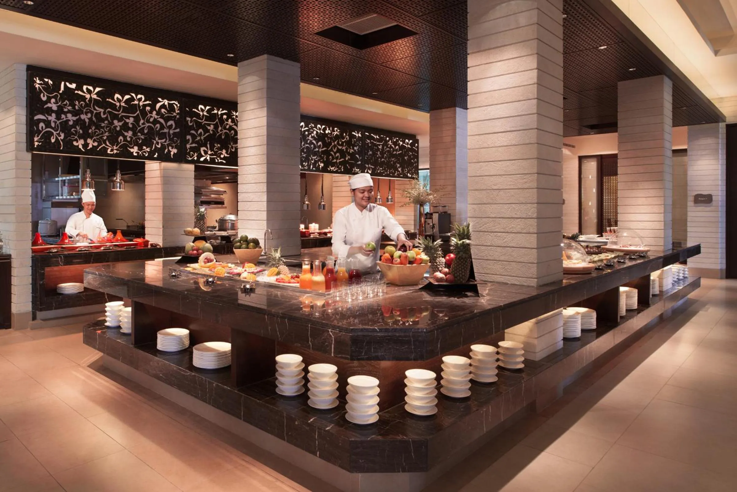 Restaurant/places to eat in Banyan Tree Lang Co