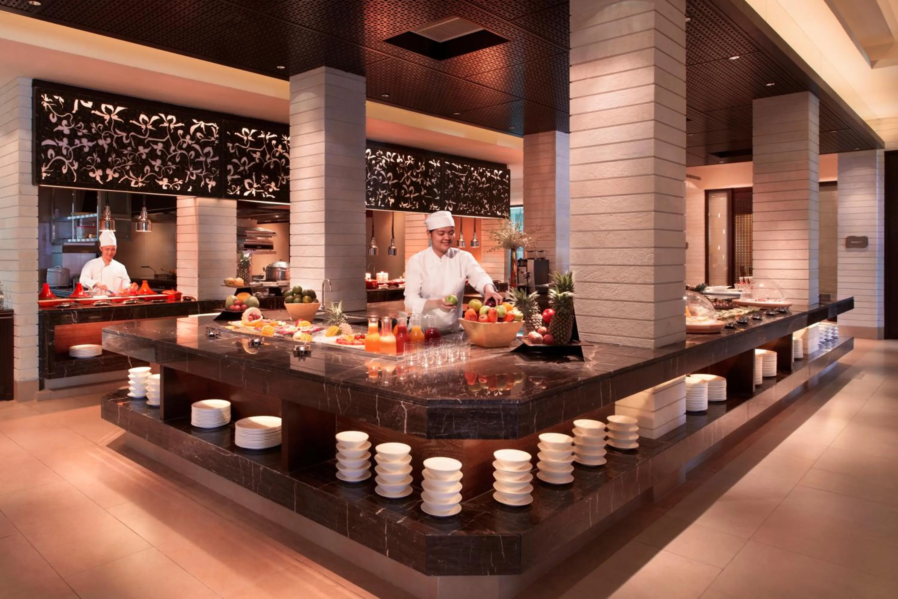 Restaurant/places to eat in Banyan Tree Lang Co