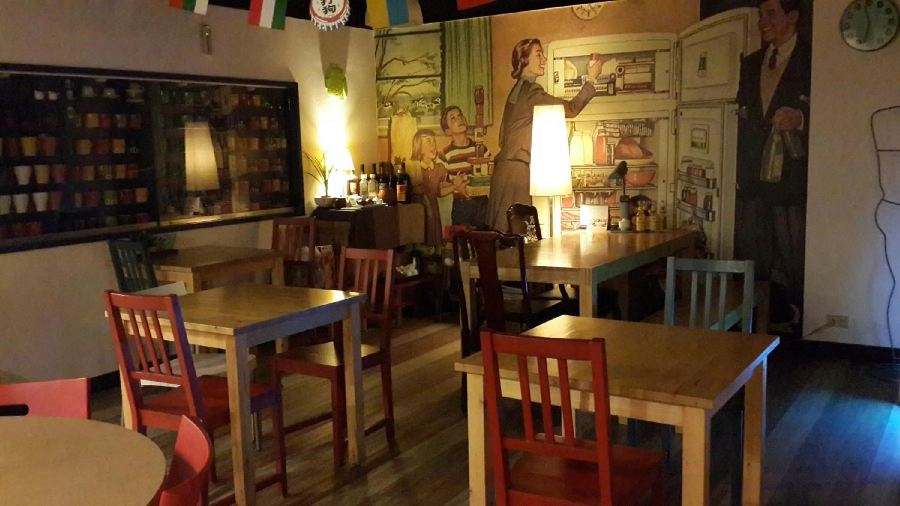 Restaurant/places to eat in Hwa Hong Hotel