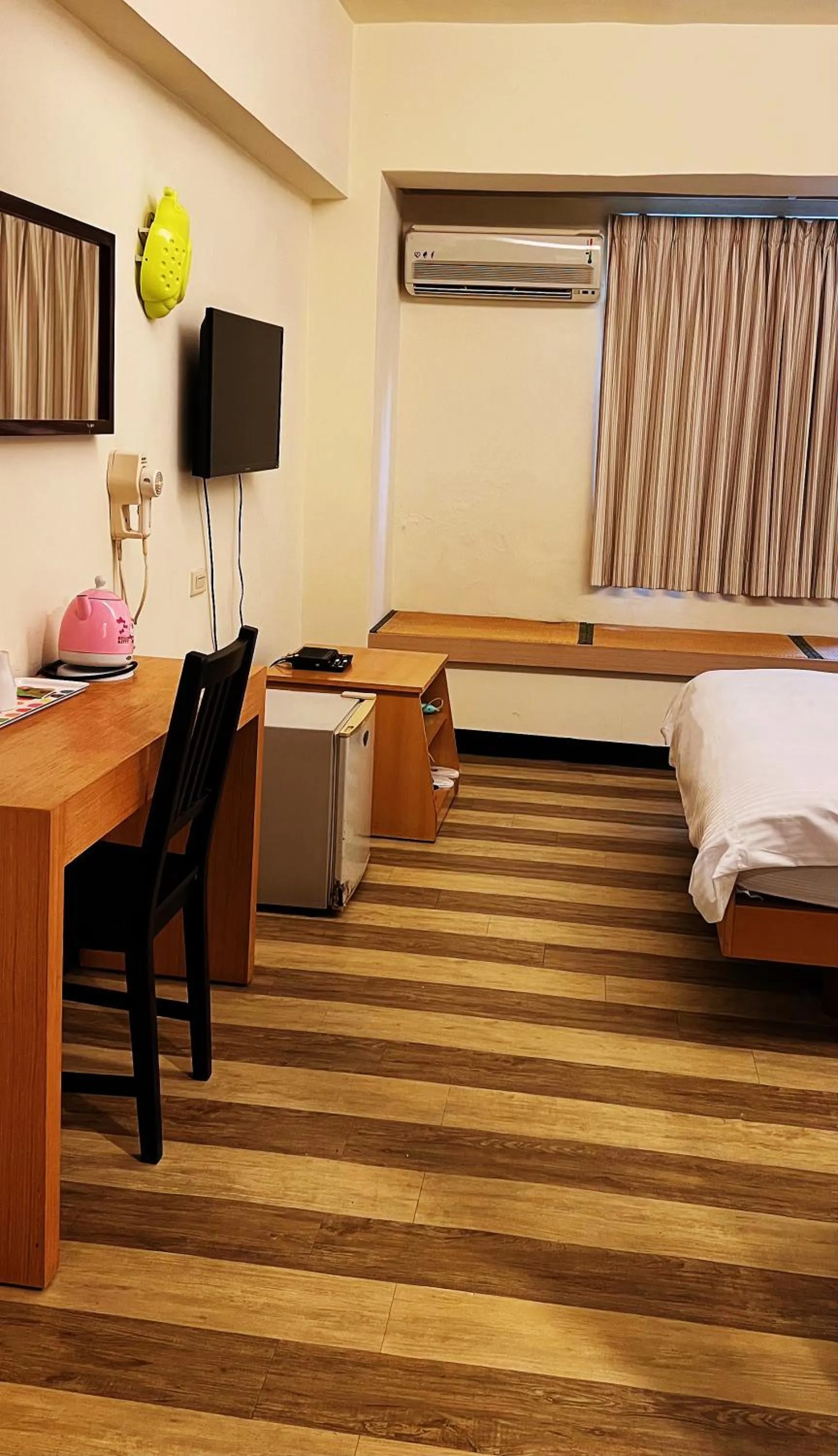 TV and multimedia in Hwa Hong Hotel