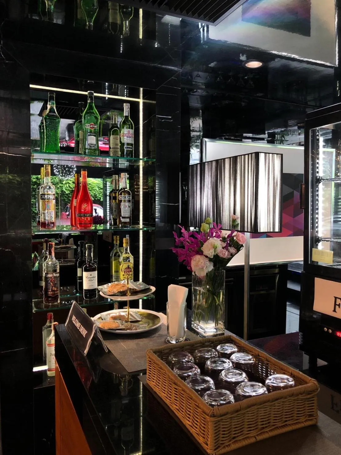 Restaurant/places to eat in Arize Hotel Sukhumvit