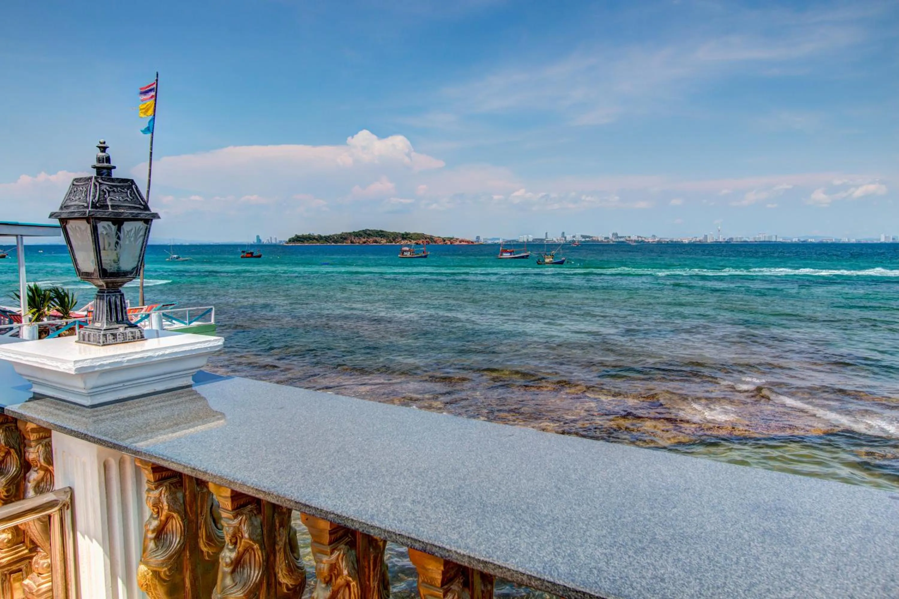 Balcony/Terrace in Suntosa Resort