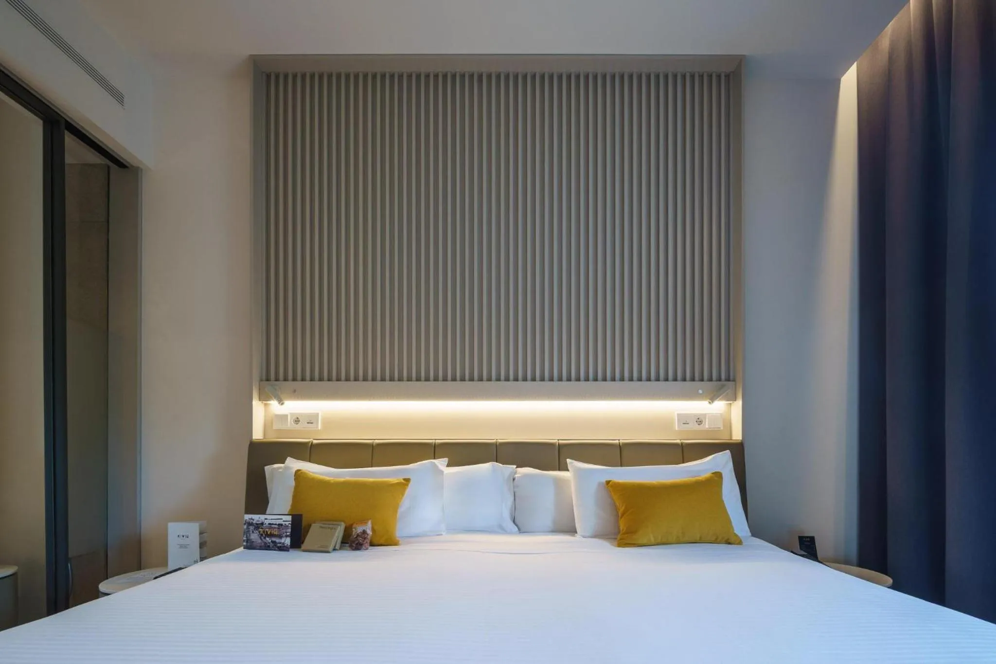 Photo of the whole room, Bed in Hotel Kivir