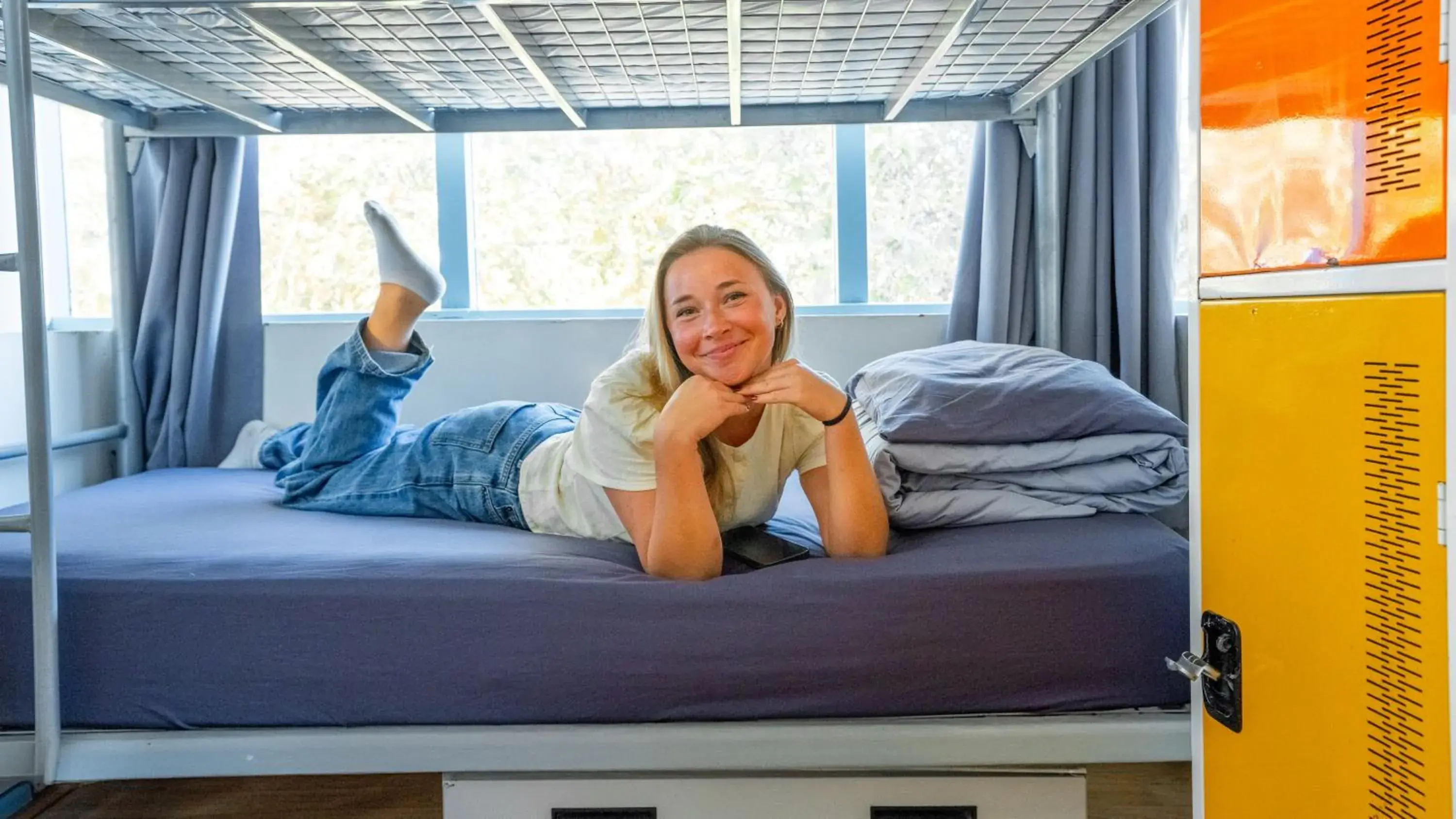 Bed in 10-Bed Mixed Dormitory Room in Mad Monkey Bayswater Bed in 10-Bed Mixed Dormitory Room in Mad Monkey Bayswater