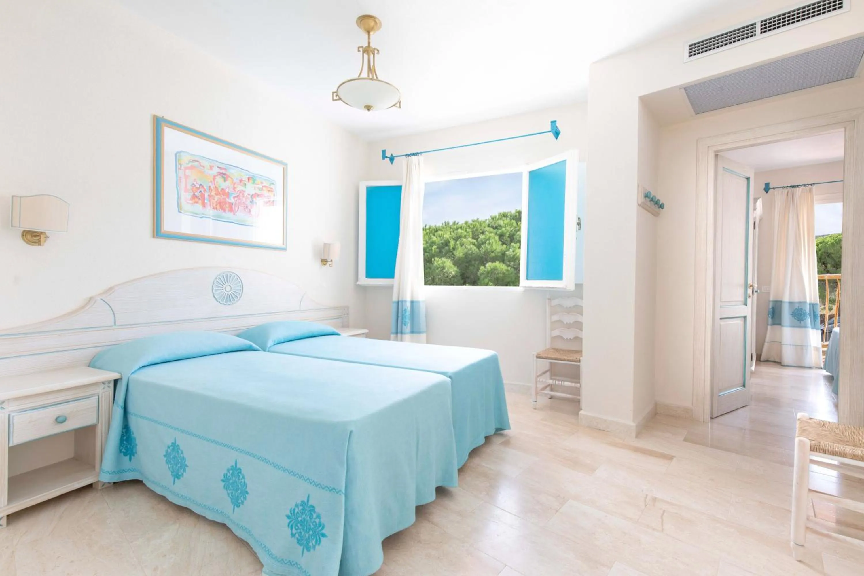 Bed in Club Hotel Cormorano