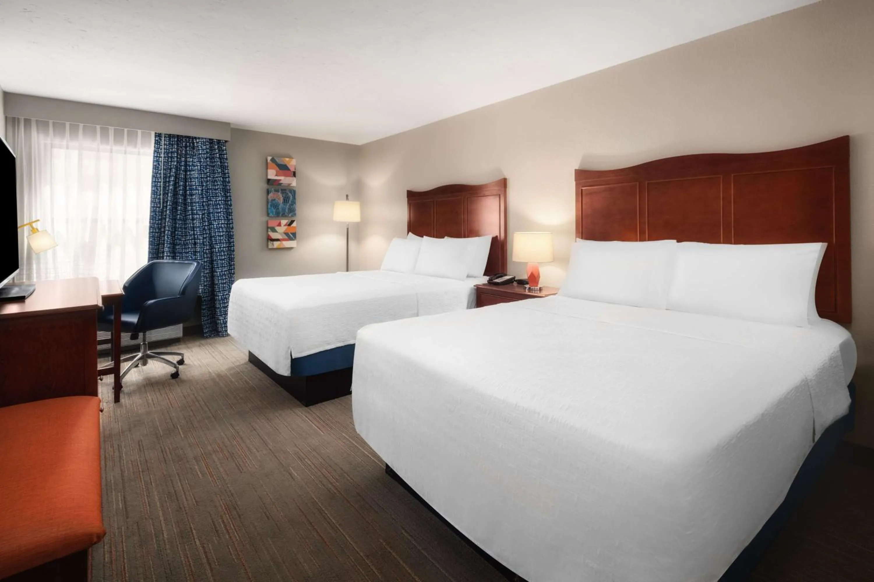 Bed in Hampton Inn & Suites El Paso-Airport