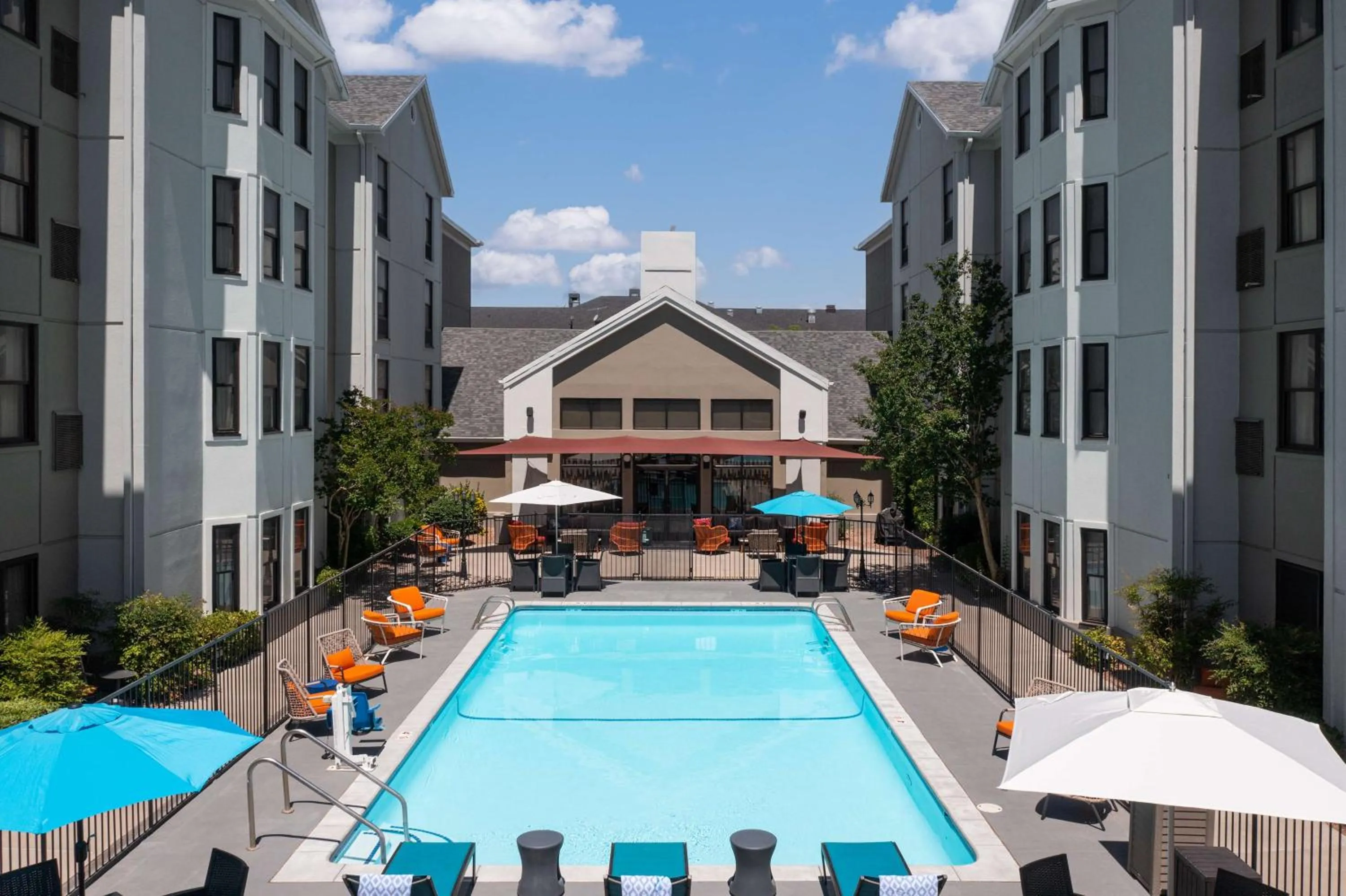Pool view in Hampton Inn & Suites El Paso-Airport