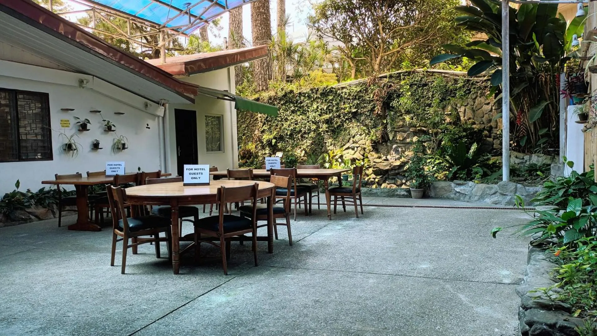 Patio in Log Cabin Hotel - Baguio