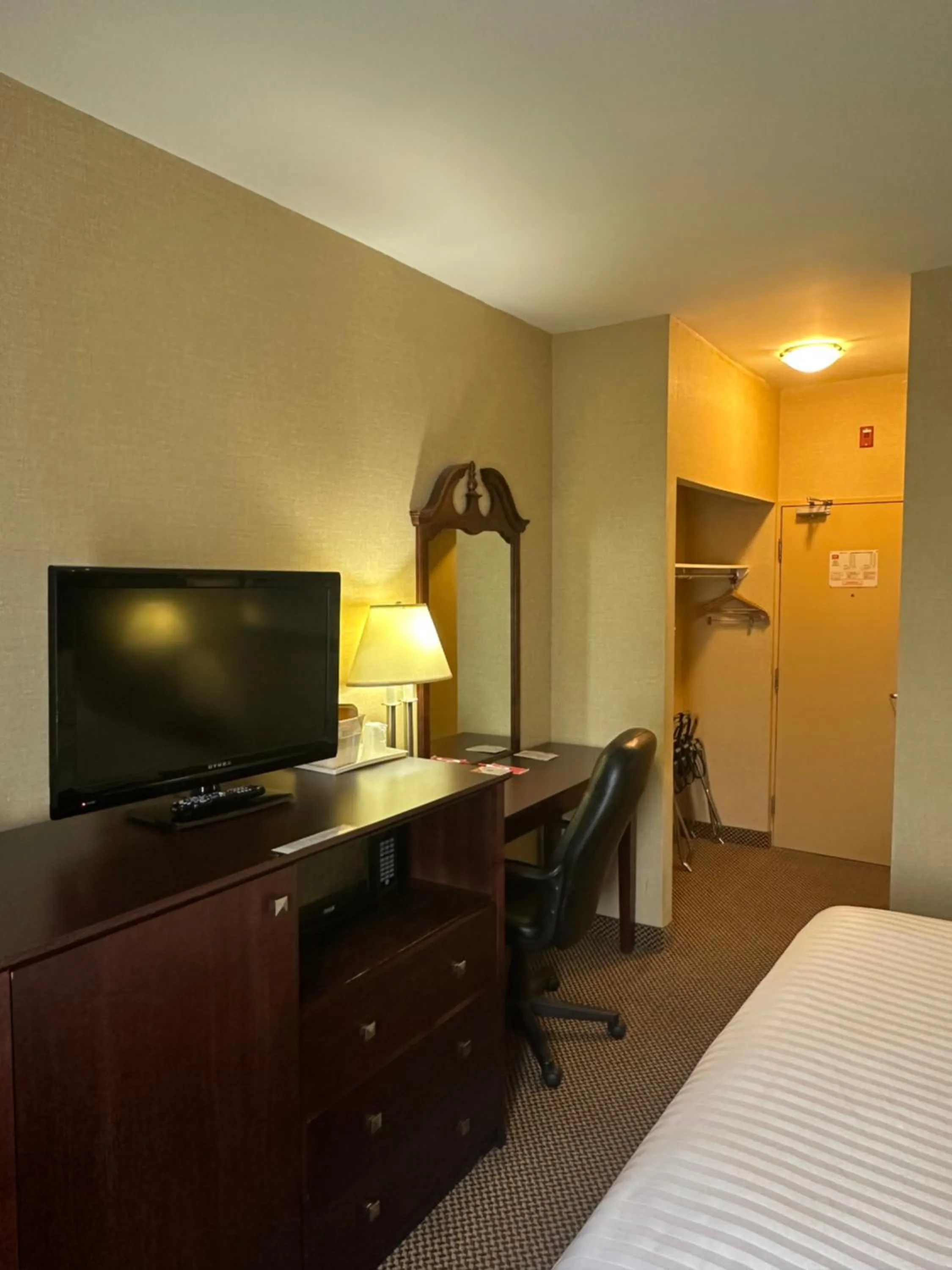 Bed in Econo Lodge City Centre