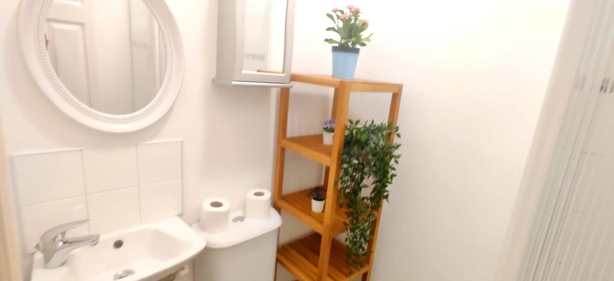 Studio Flat near Liverpool st & Shoreditch London.