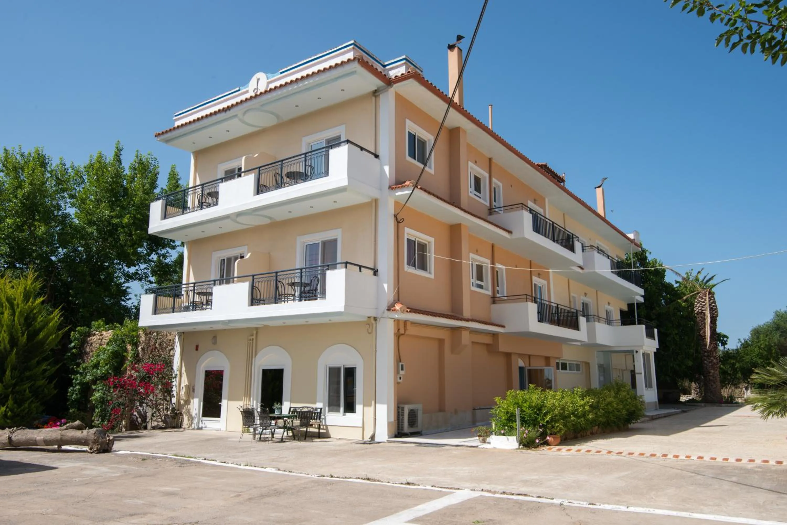 Facade/entrance in Rooms Nancy