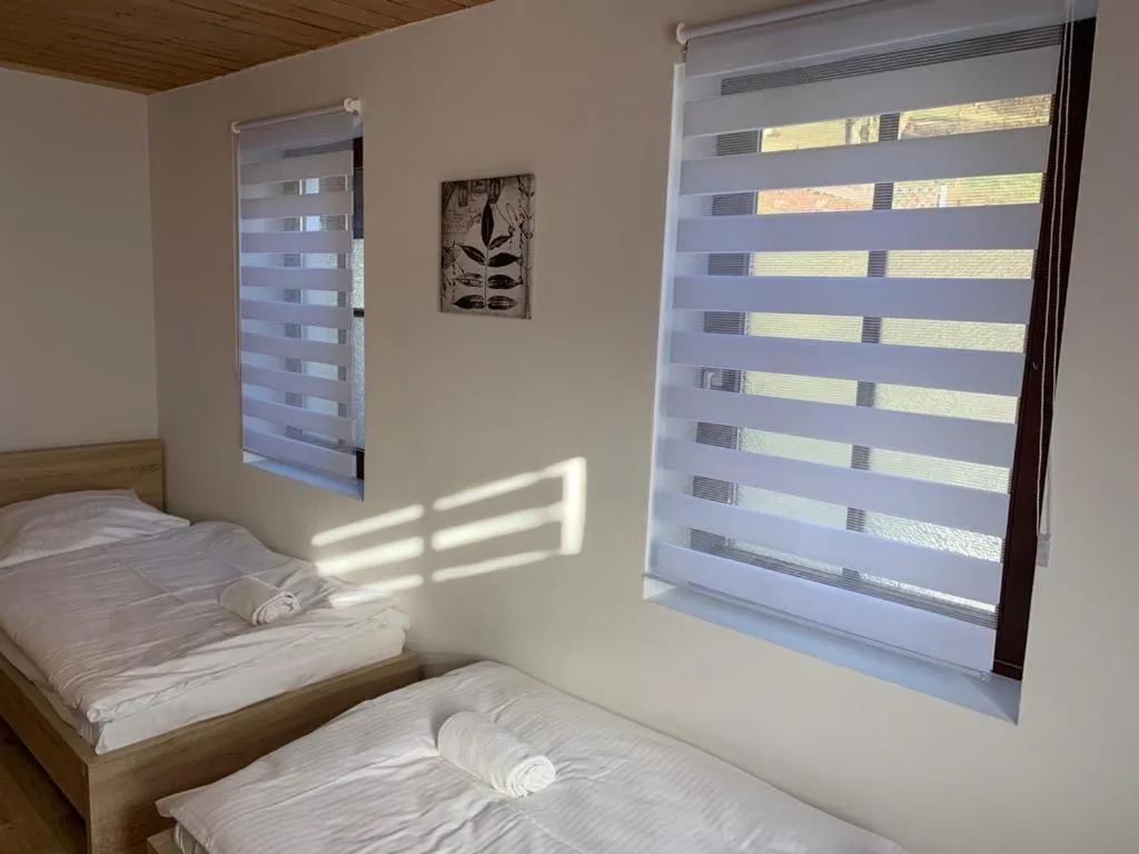 AB Apartment - Zimmer mit Gemeinschaftsräumen in Uhingen